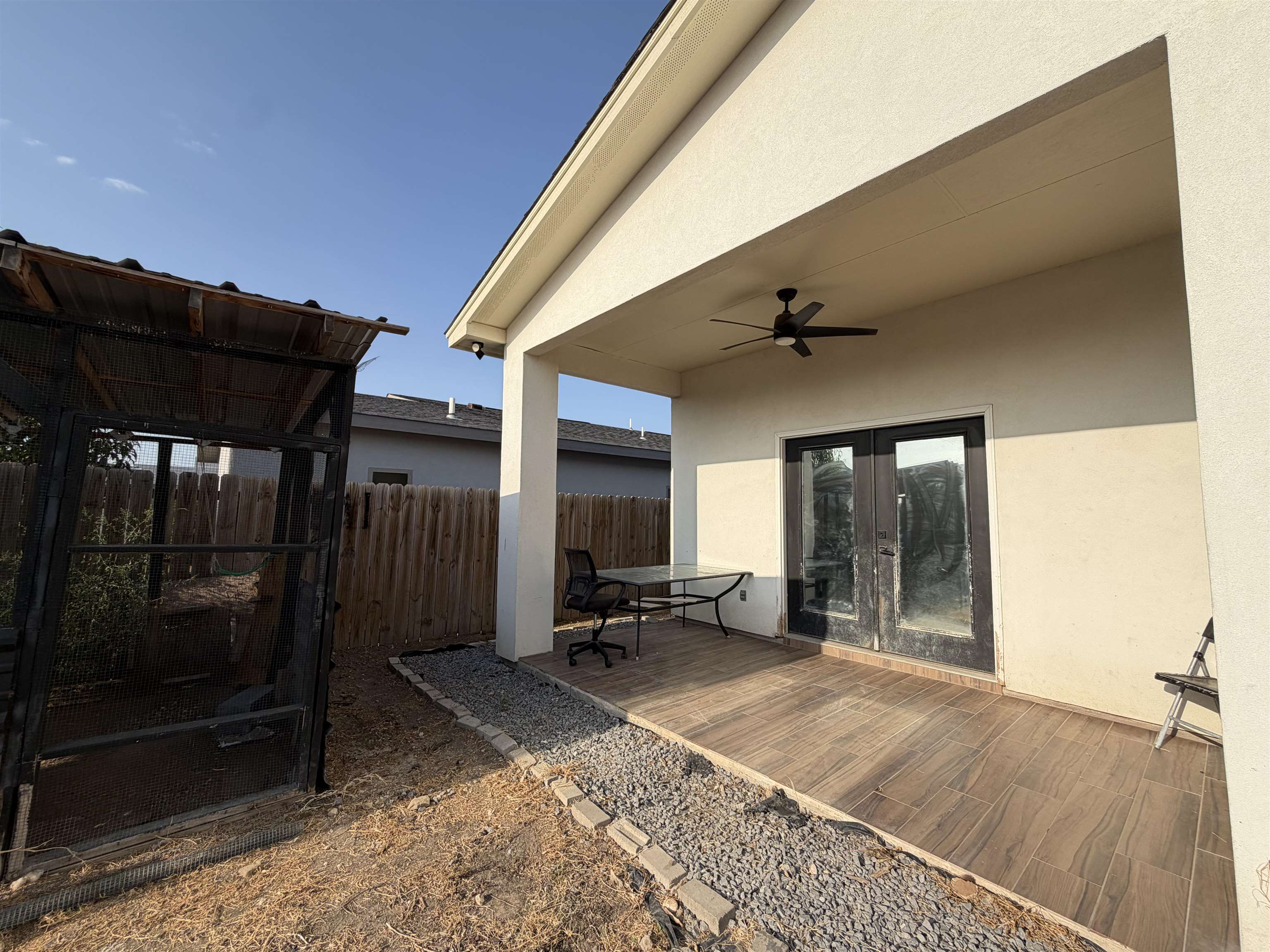 1432 Los Estribos Dr. Property Photo 23