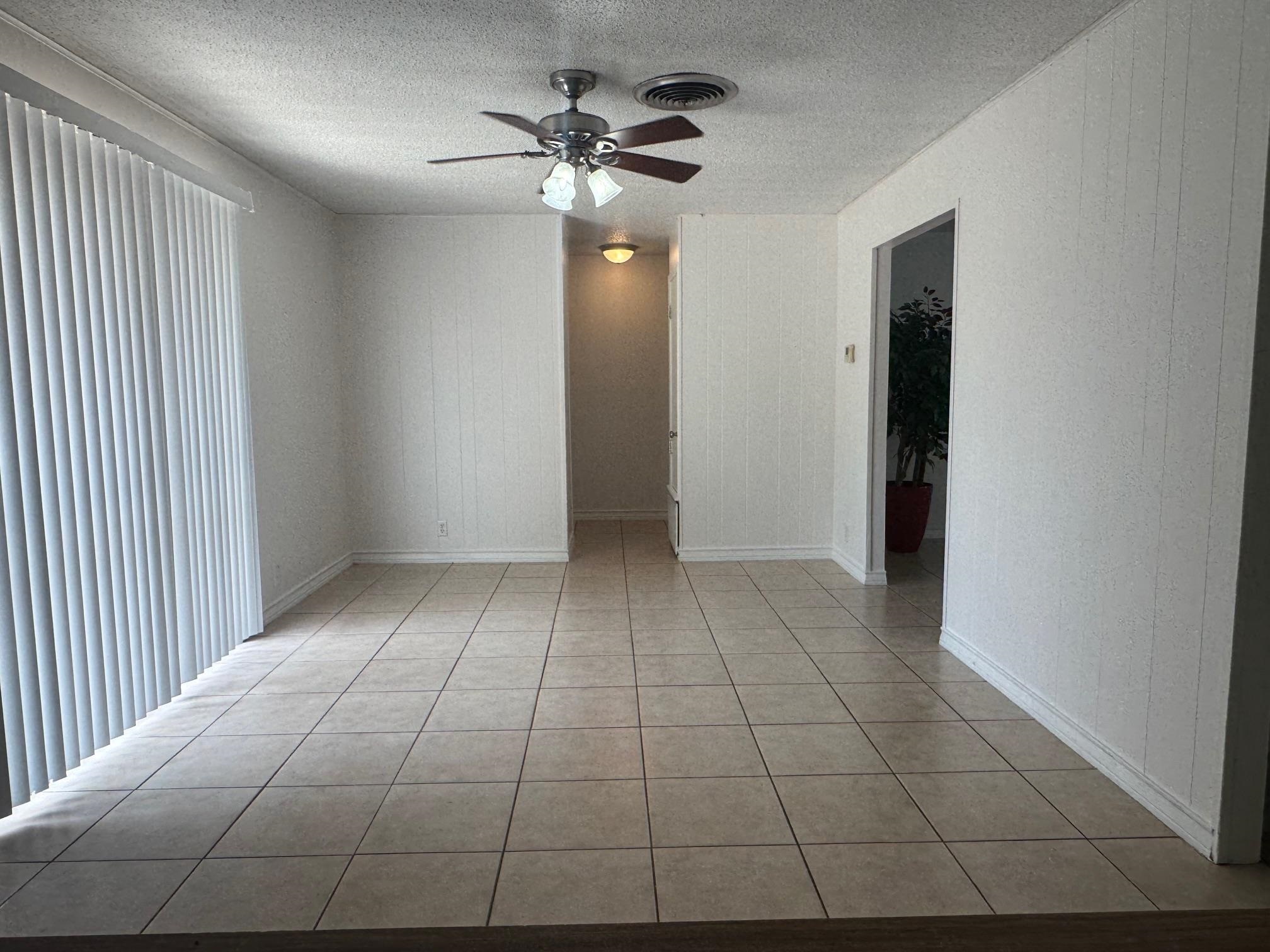 304 Richmond Ct Property Photo 6
