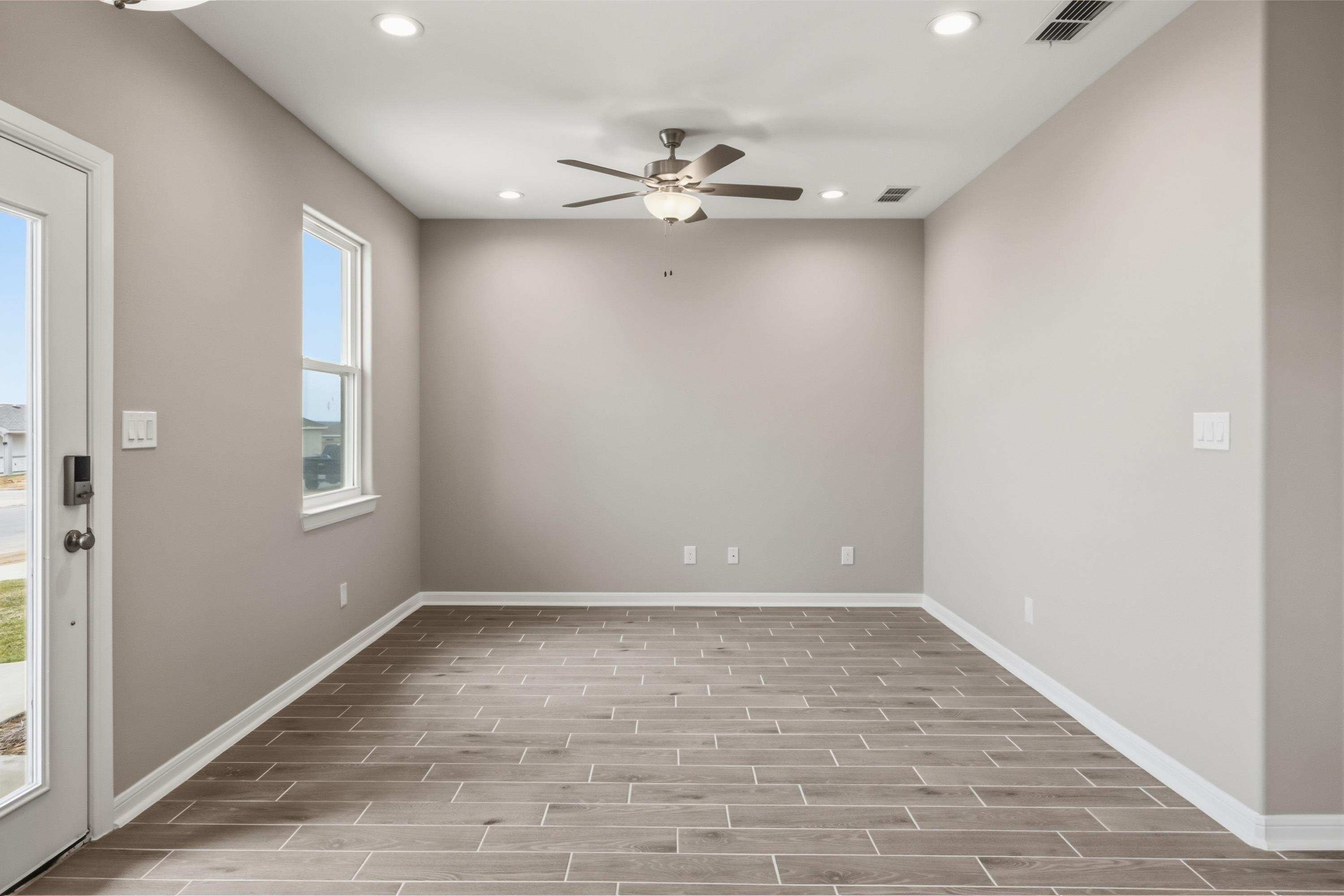 5402 Moses Lp. Property Photo 2