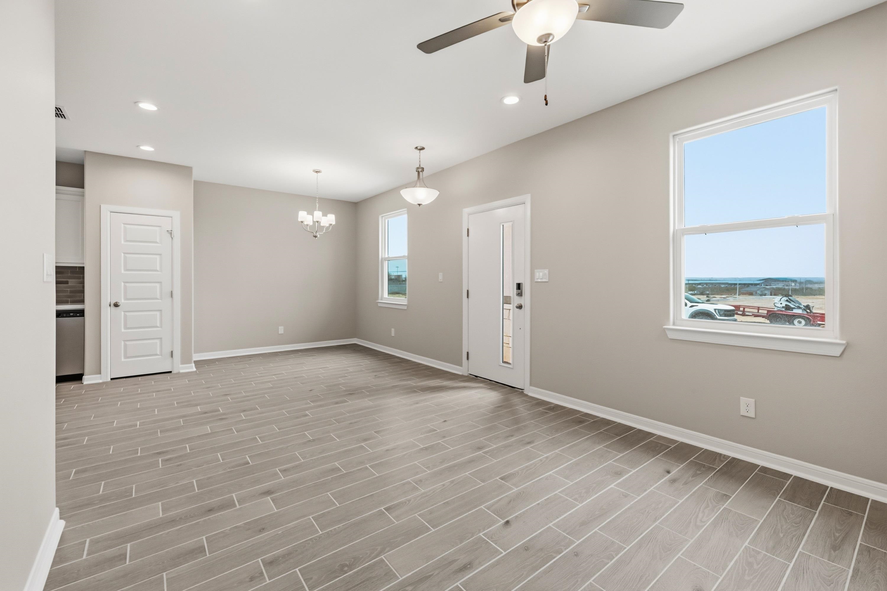 5402 Moses Lp. Property Photo 3