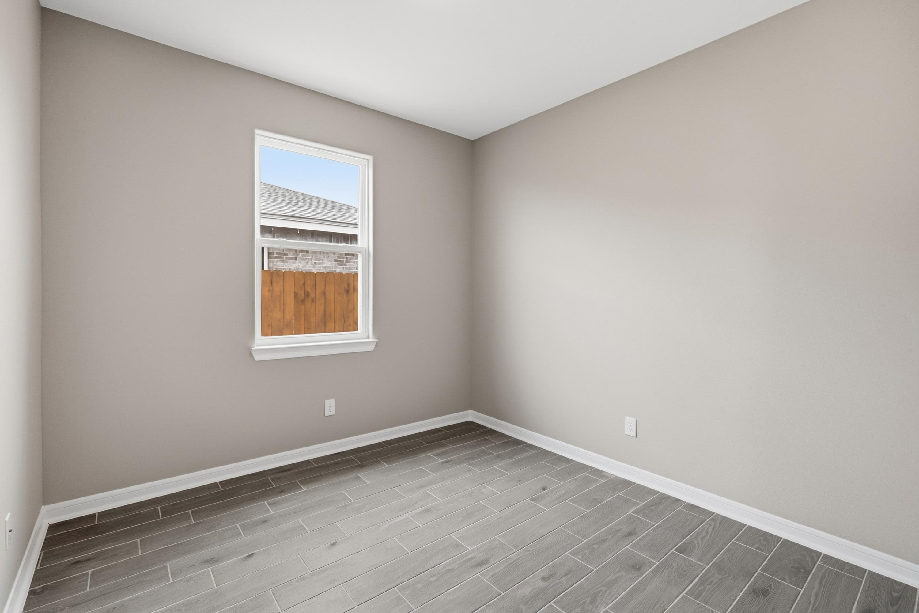 5402 Moses Lp. Property Photo 7