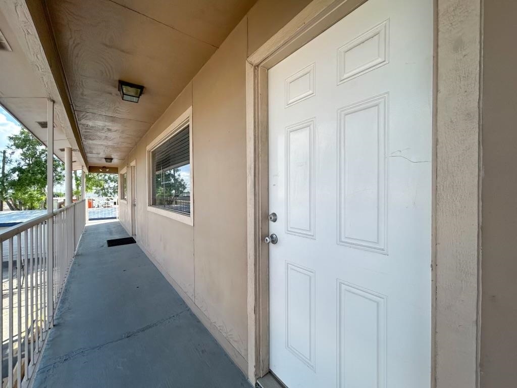 5810 Santa Maria Ave Property Photo 13