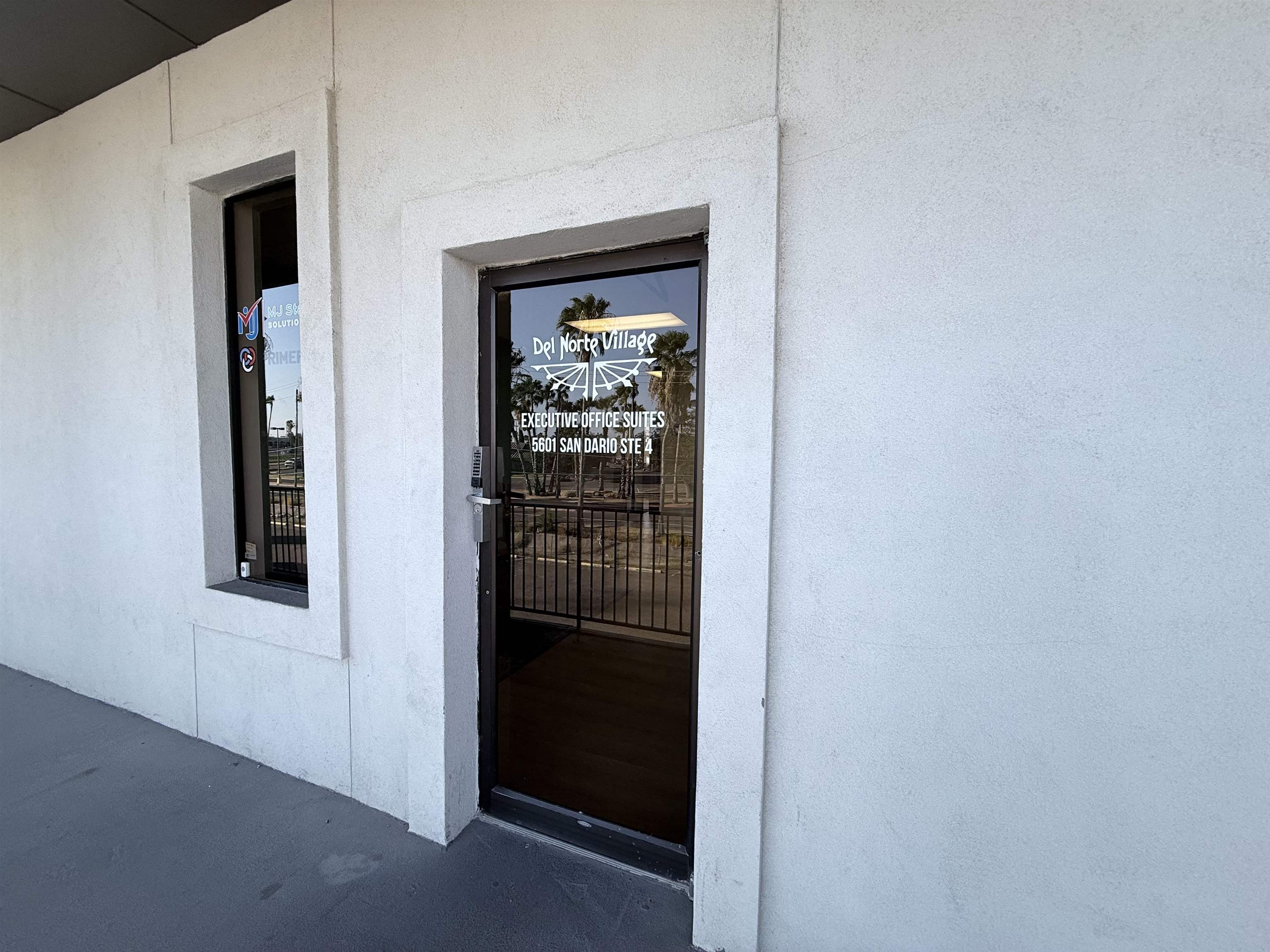 5601 San Dario Ave Property Photo 2