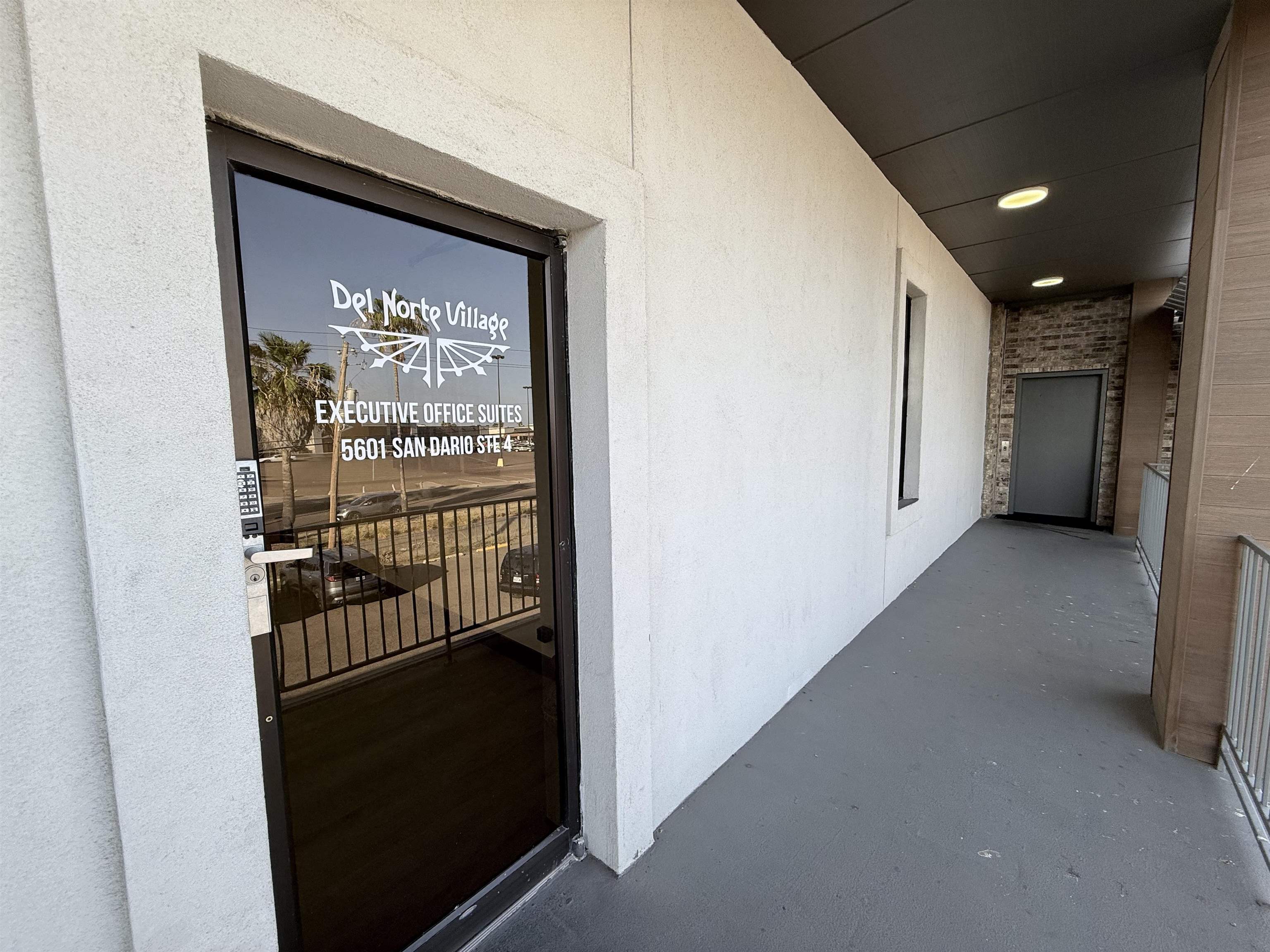 5601 San Dario Ave Property Photo 4