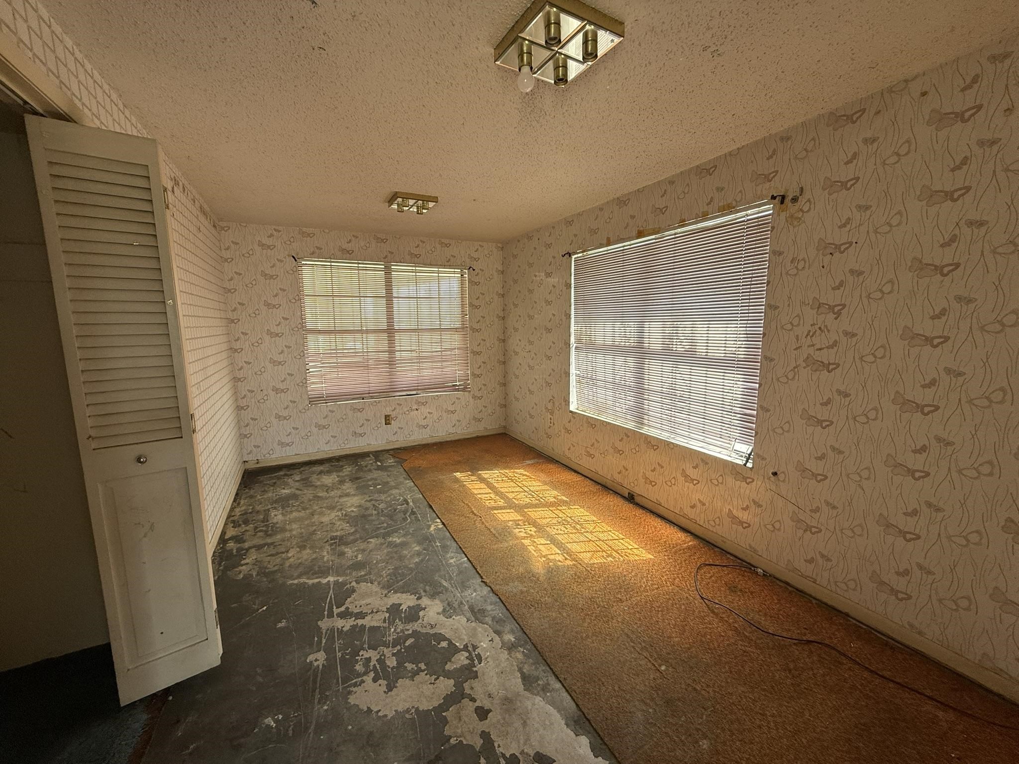 2121 San Jose St Property Photo 7