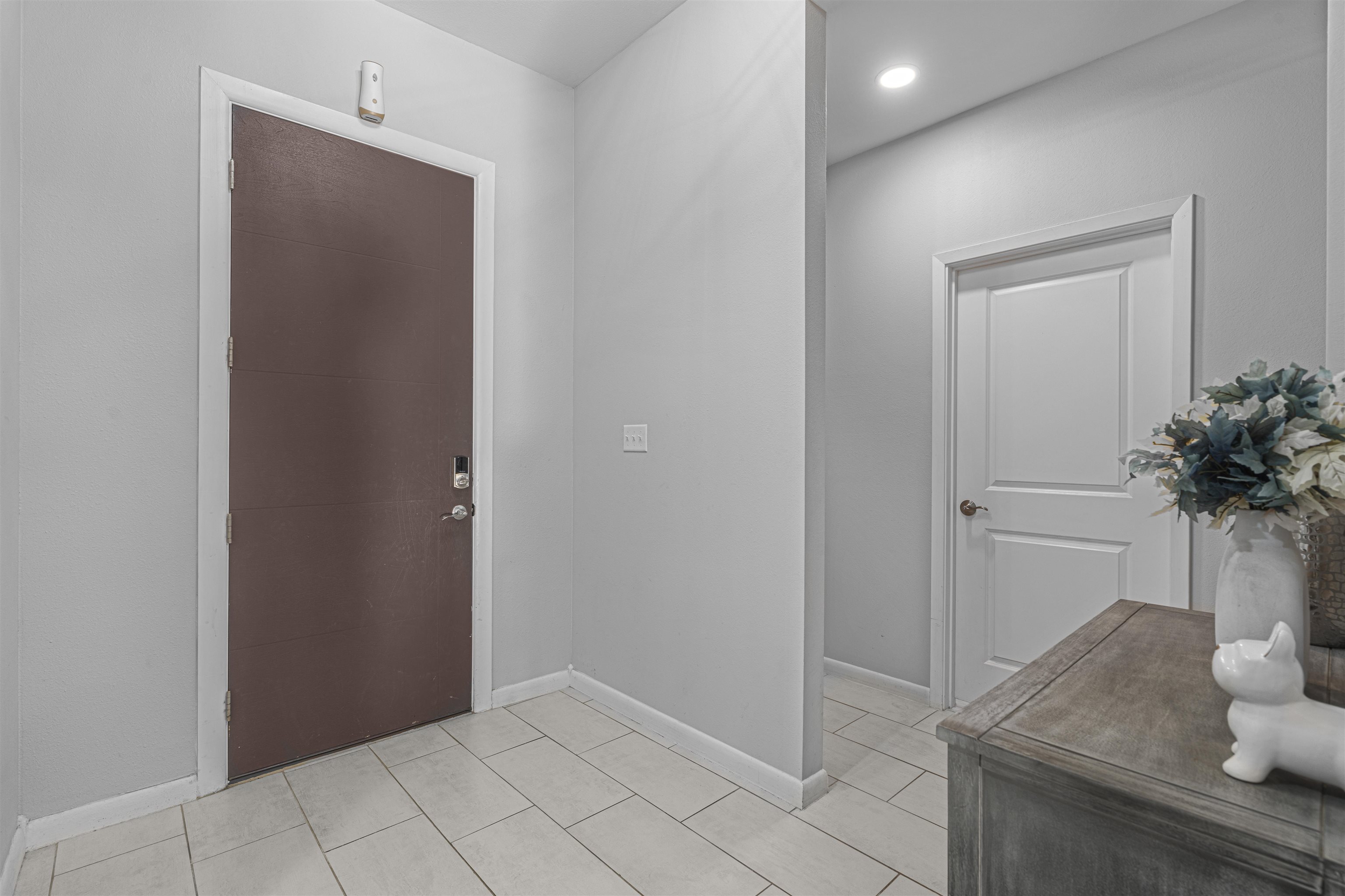 1414 El Caporal Dr. Property Photo 5