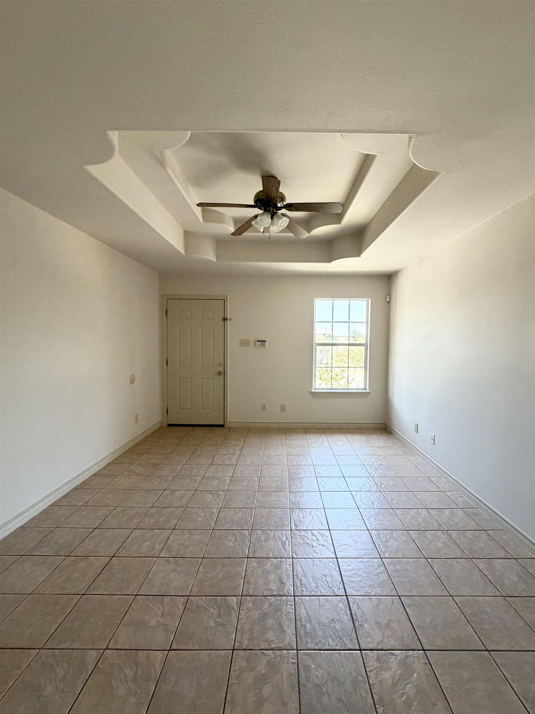 419 W Eistetter St 10 Property Photo 5