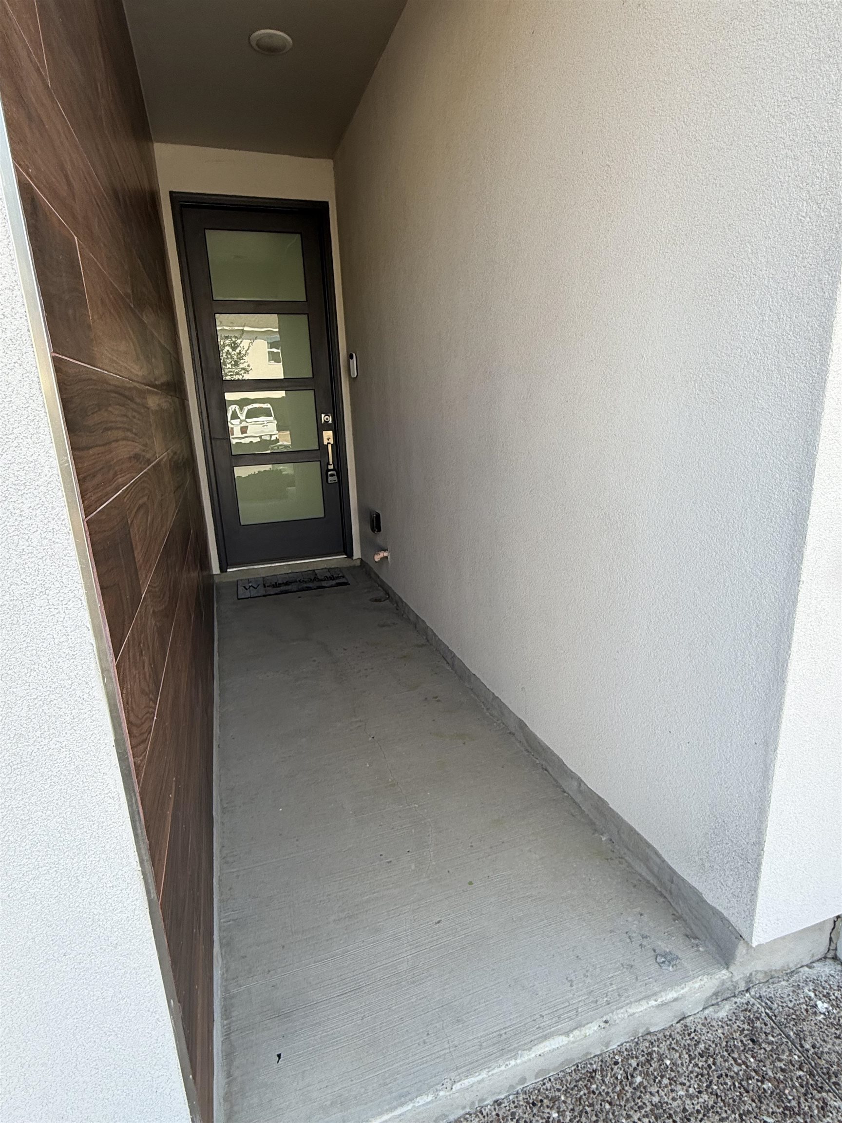 9918 Kaspar Dr. 9918 Property Photo 2