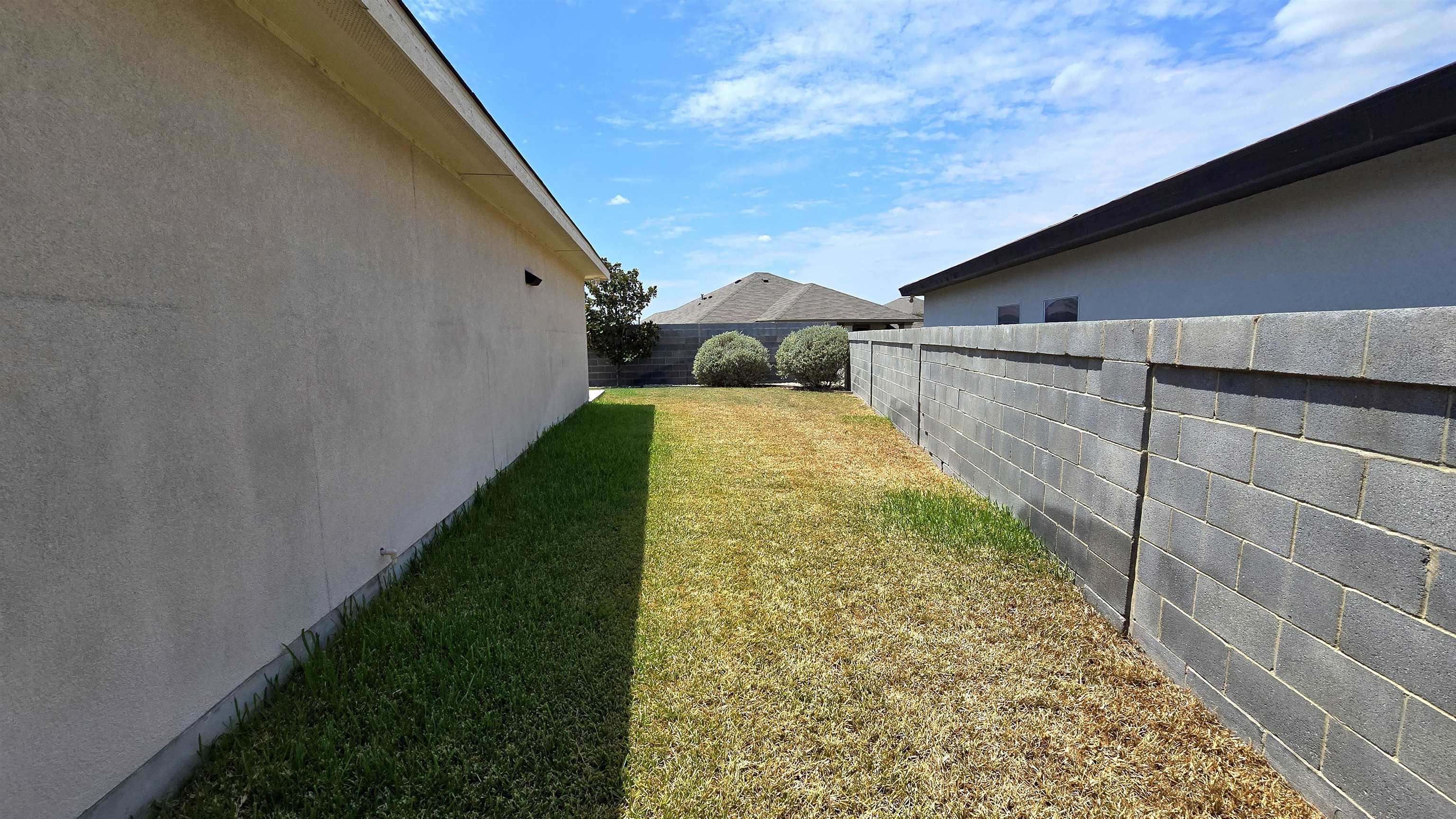 10504 Mahara Dr Property Photo 26