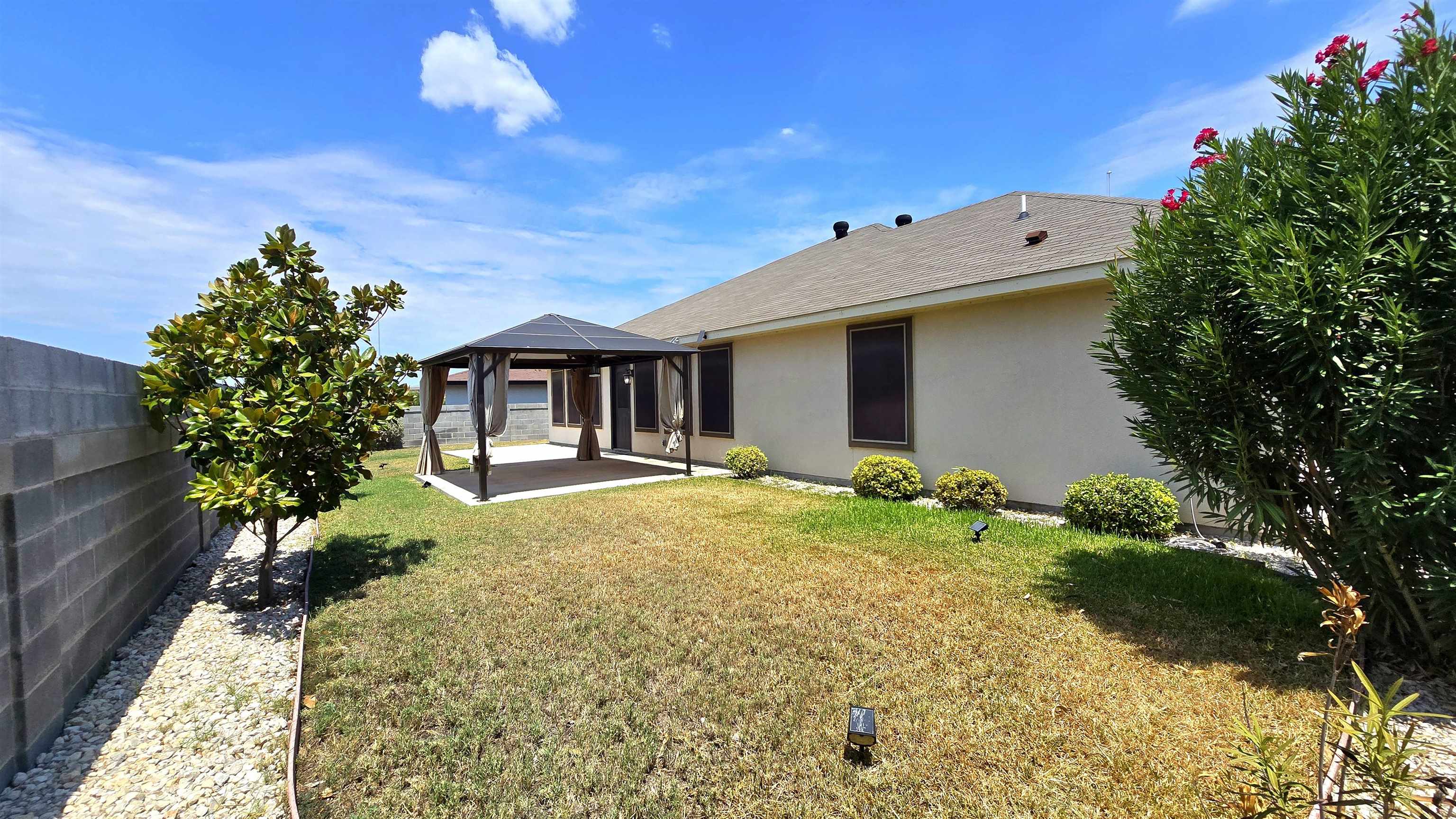10504 Mahara Dr Property Photo 31