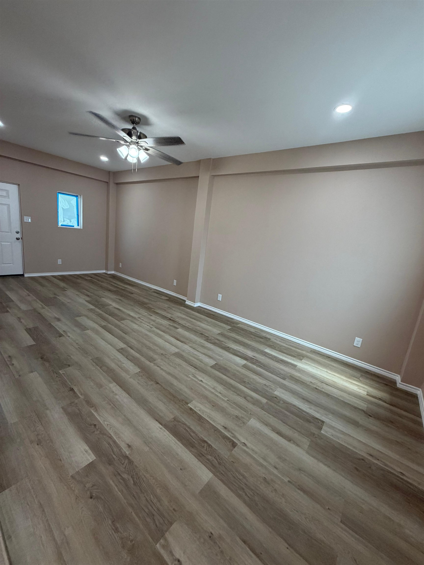 2114 E Price St Property Photo 12