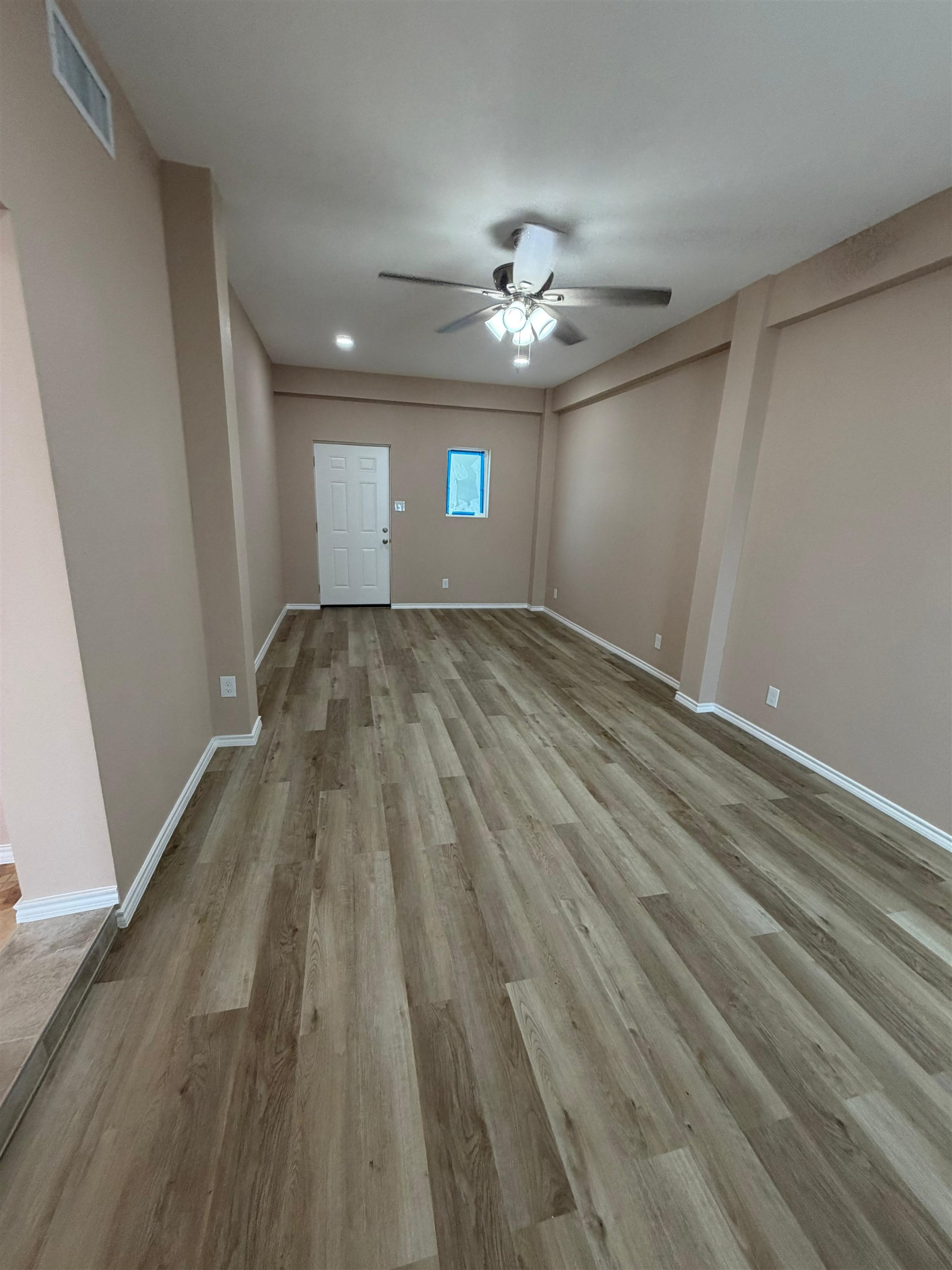 2114 E Price St Property Photo 13