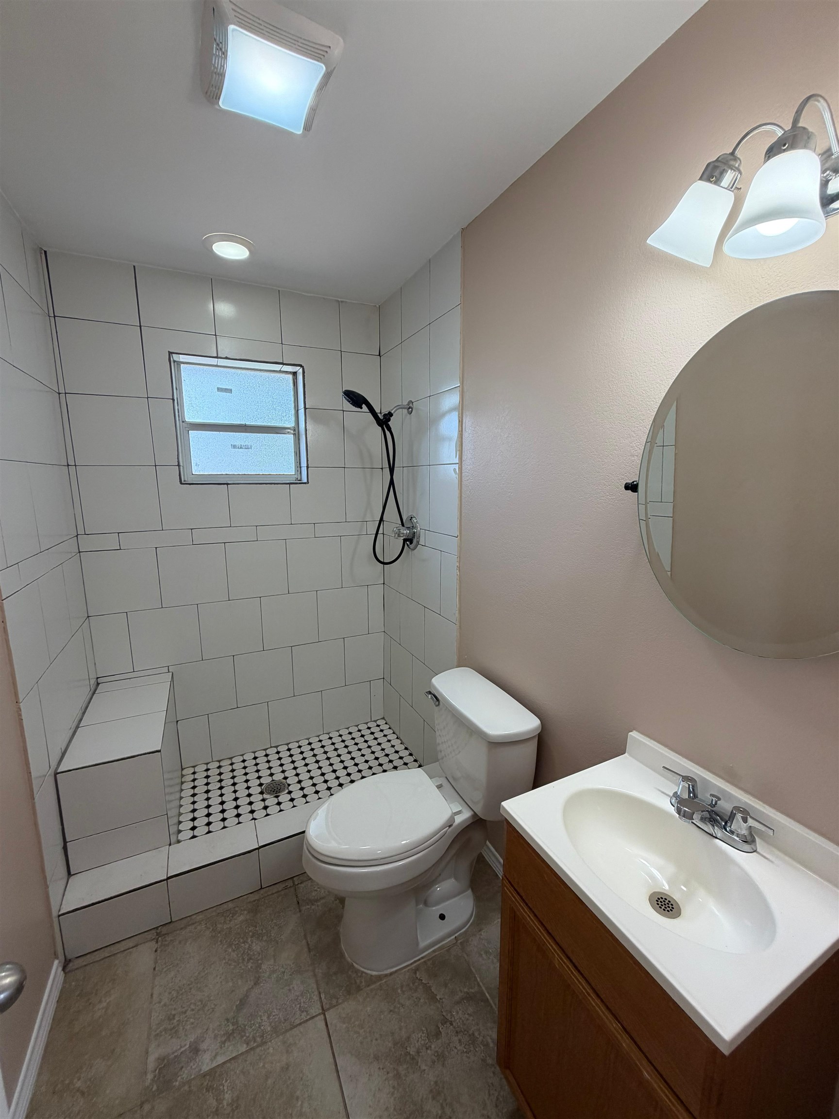2114 E Price St Property Photo 17