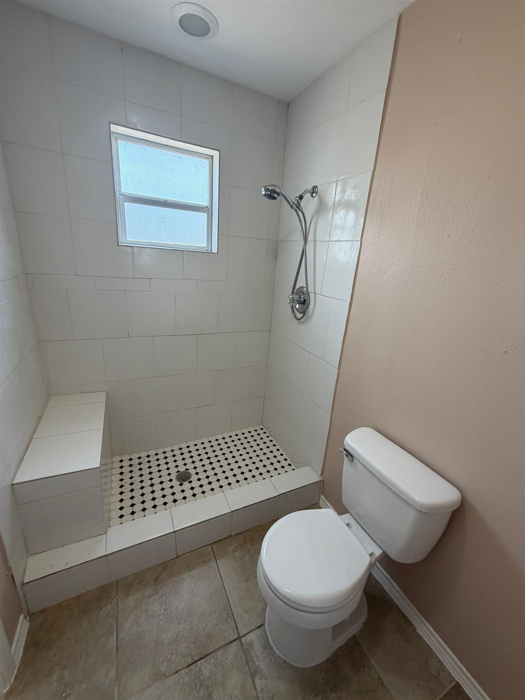 2114 E Price St Property Photo 19
