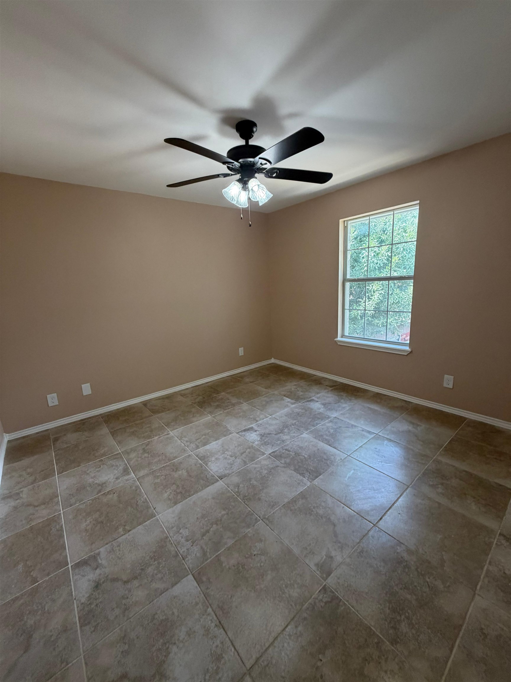 2114 E Price St Property Photo 21