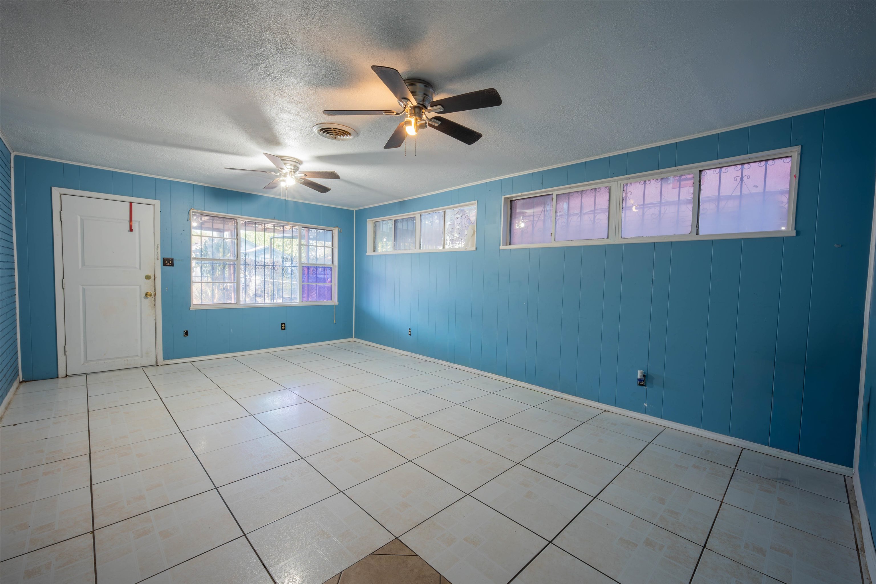 1010 San Pedro St Property Photo 3