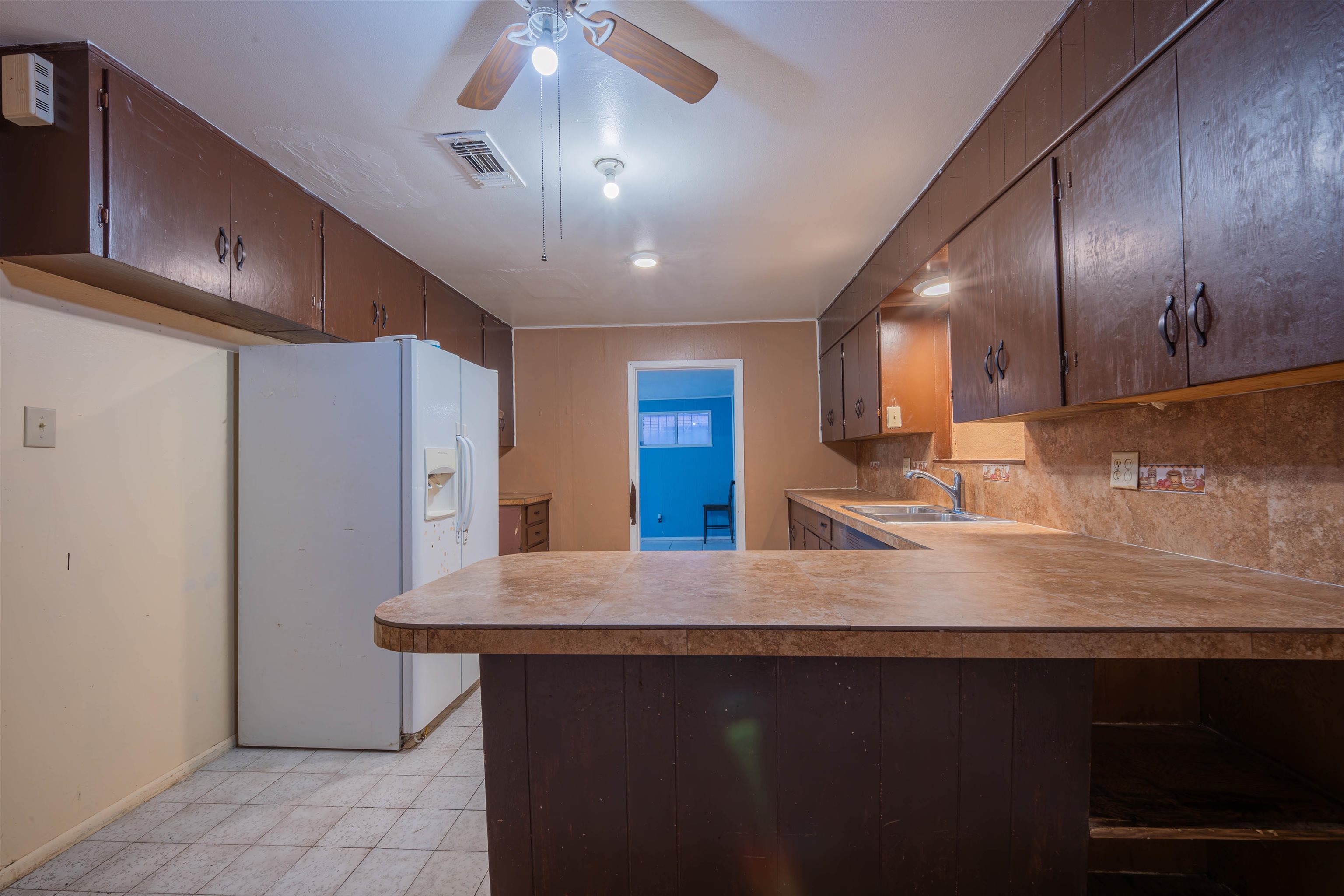 1010 San Pedro St Property Photo 8