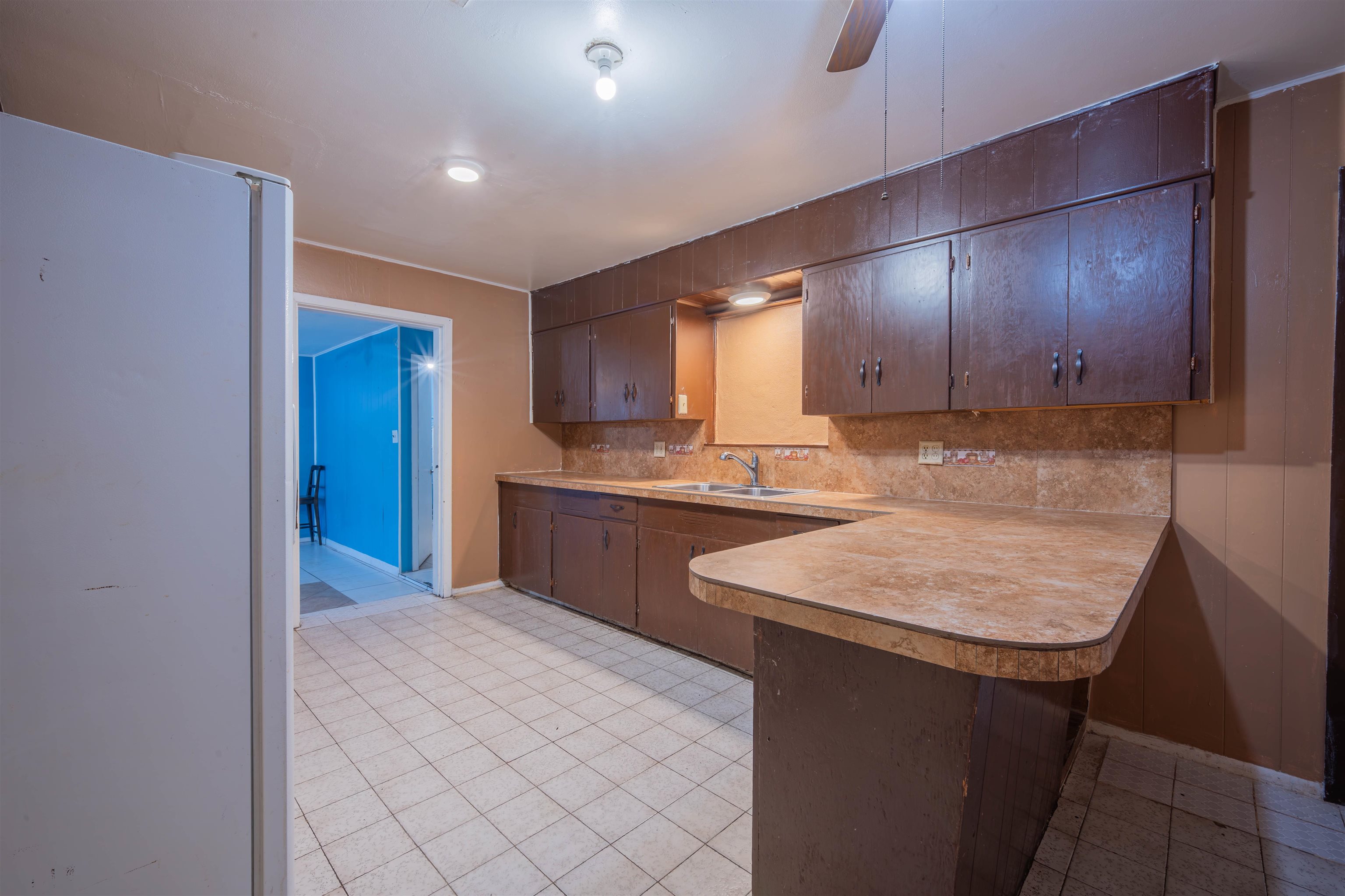1010 San Pedro St Property Photo 9
