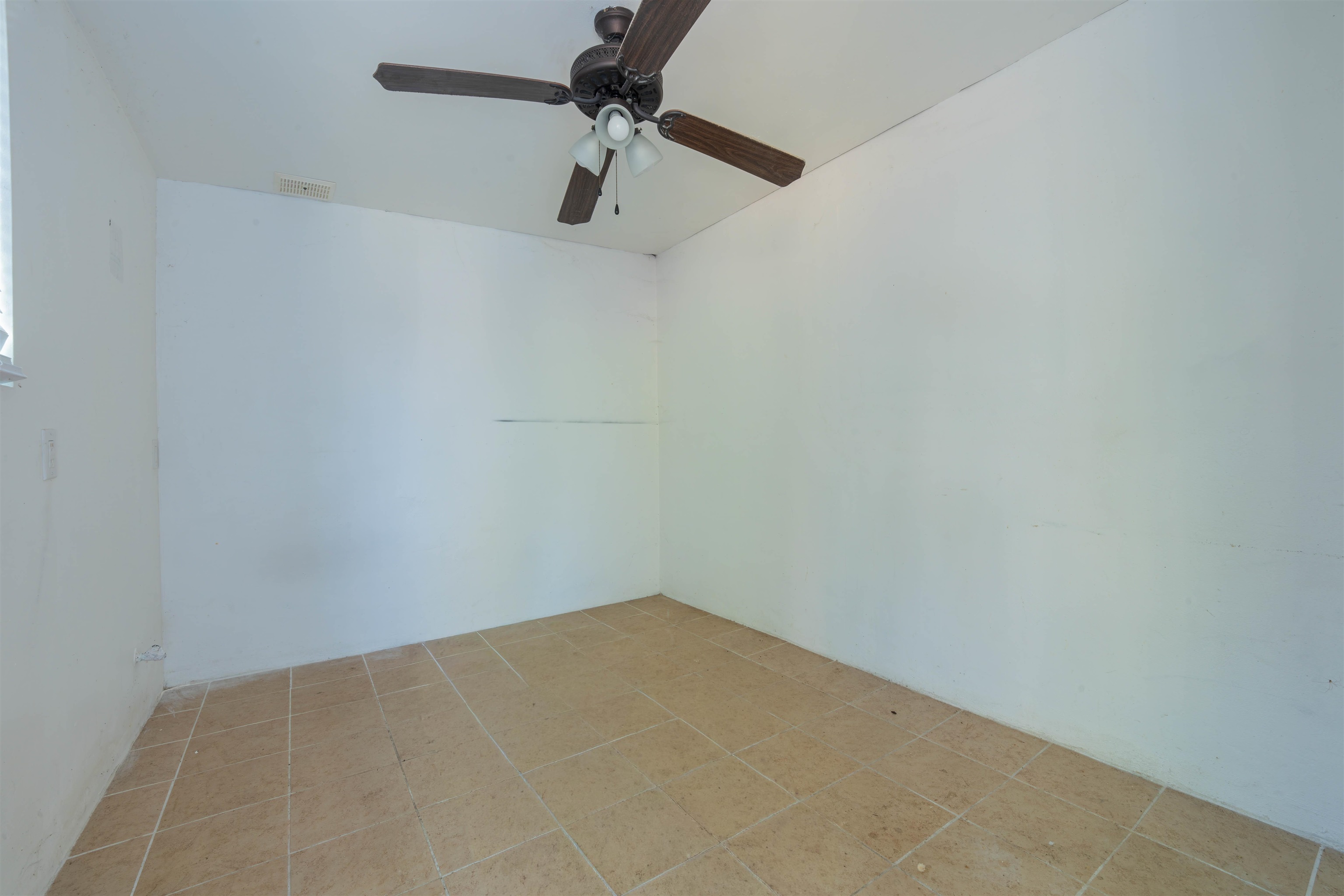 1010 San Pedro St Property Photo 18