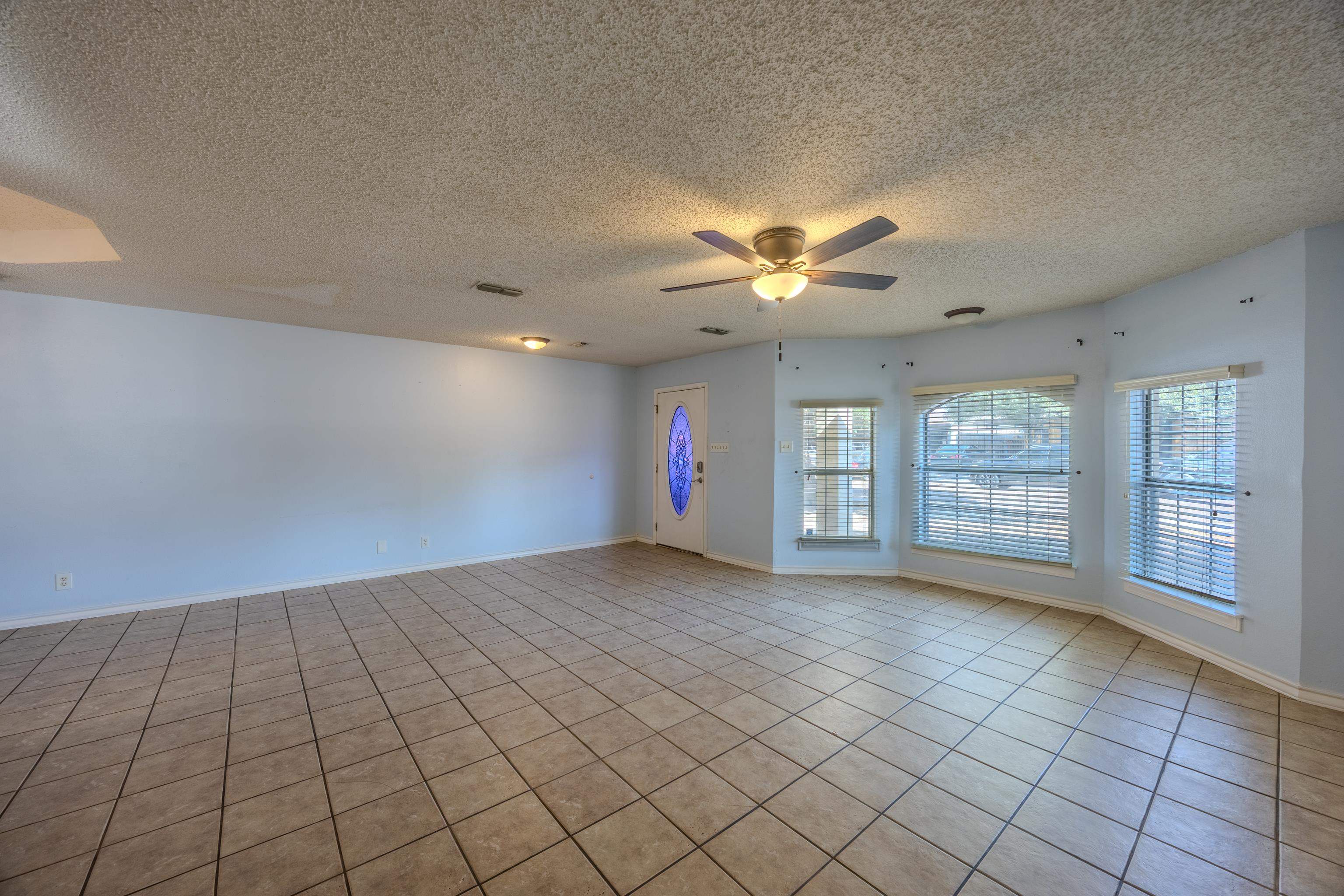 307 Hancock Ct Property Photo 8