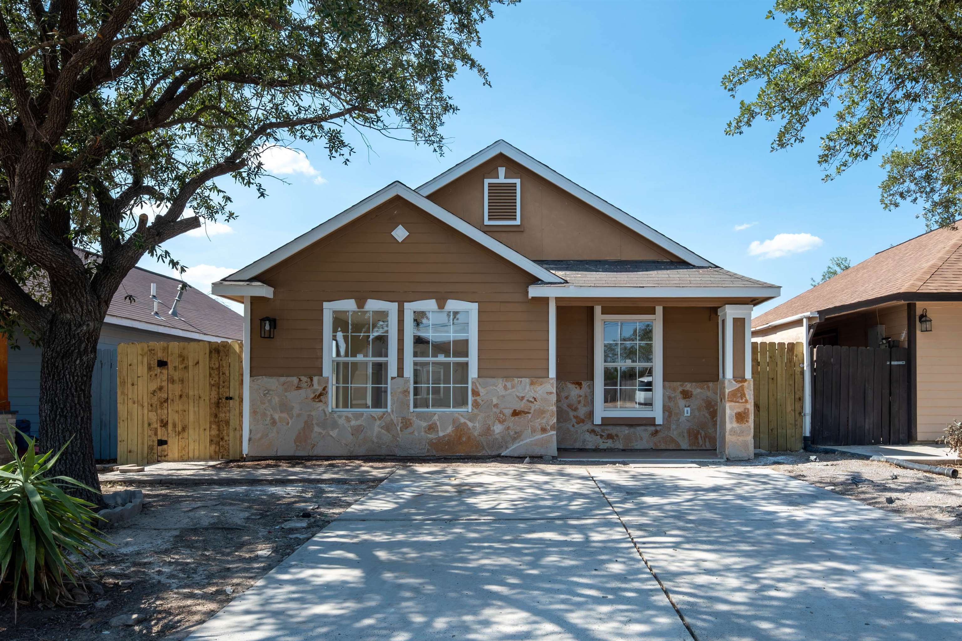 506 Zoque Dr Property Photo 1