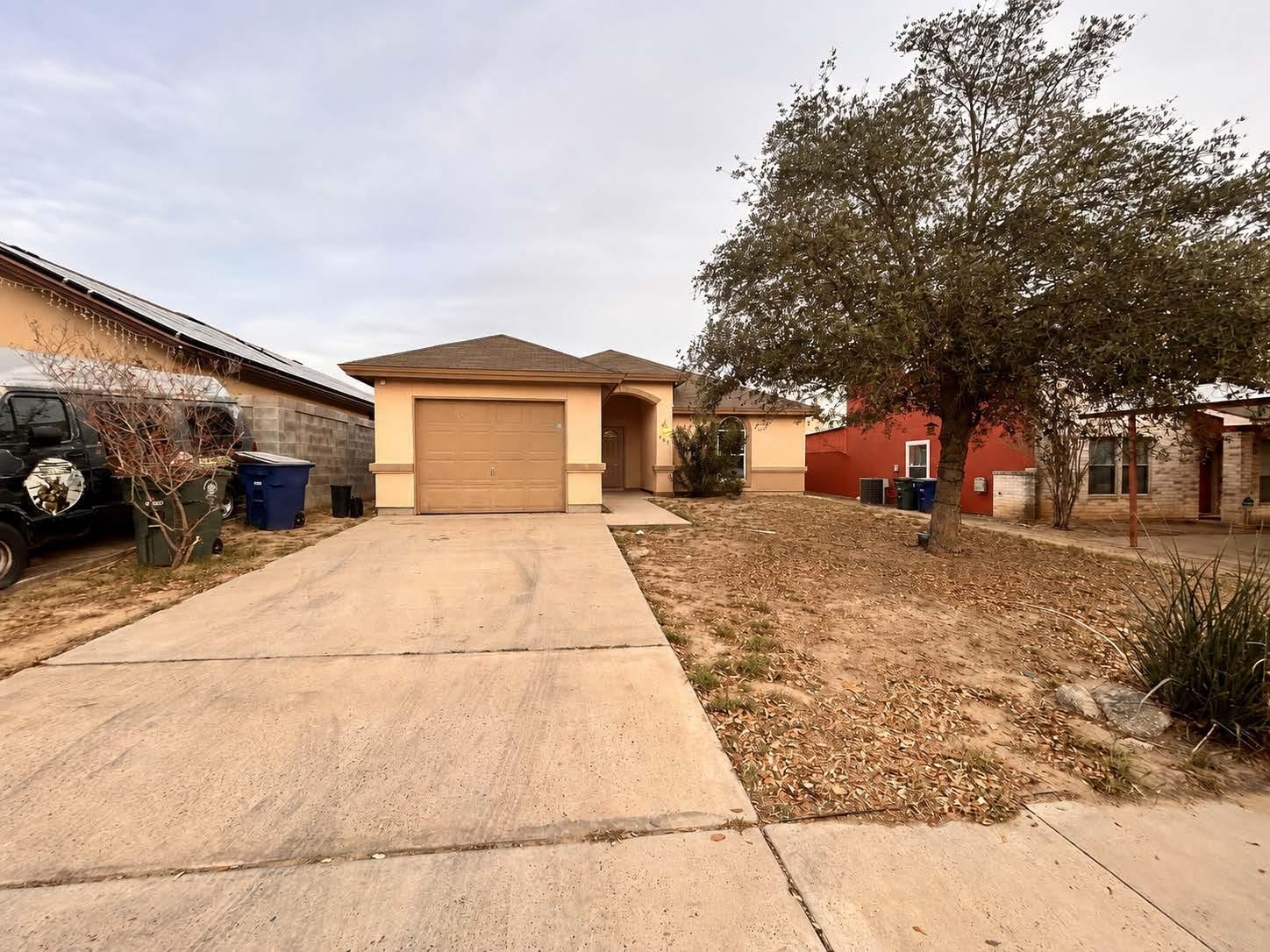 607 John Adams Rd Property Photo 1