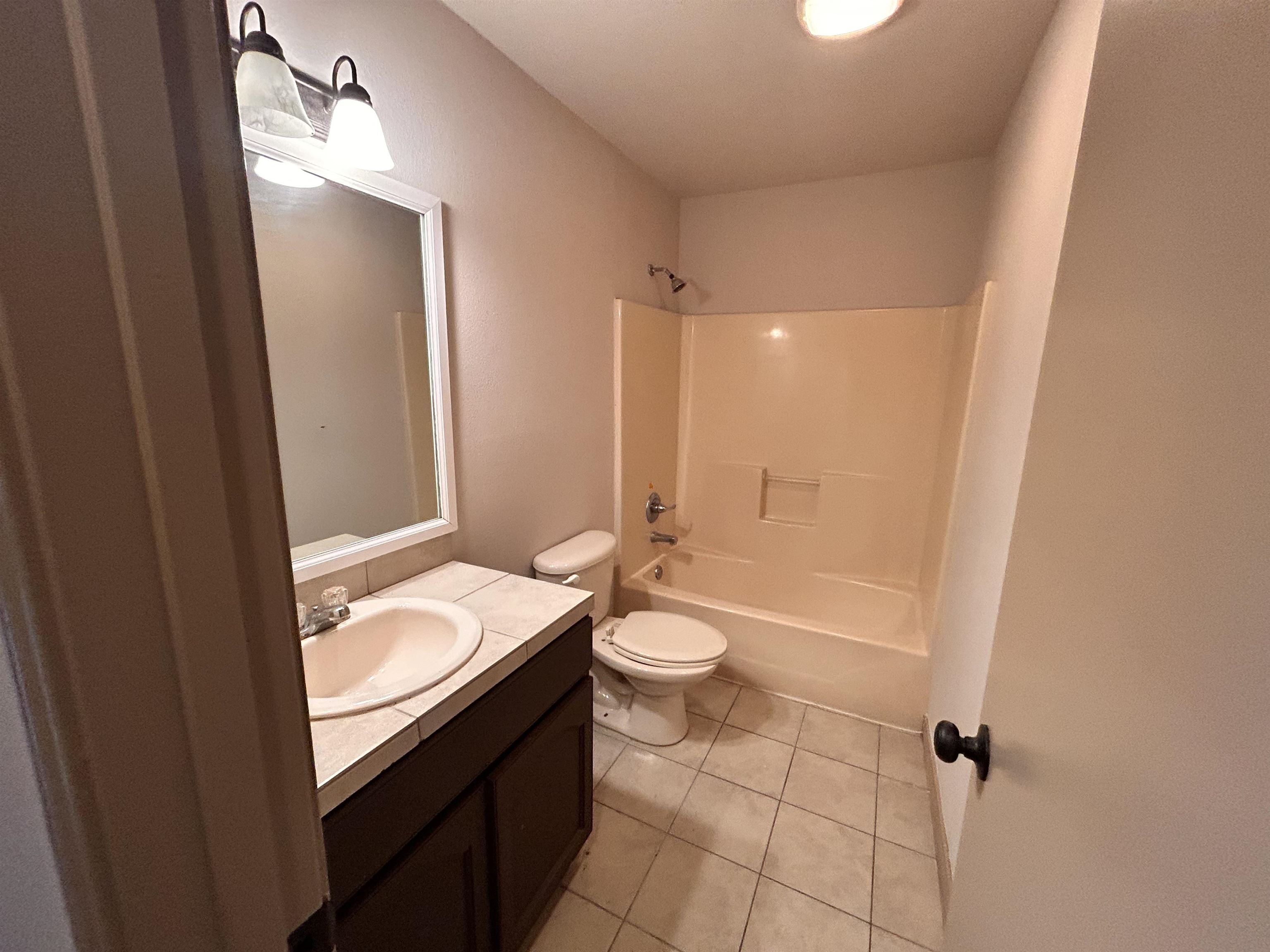 607 John Adams Rd Property Photo 6