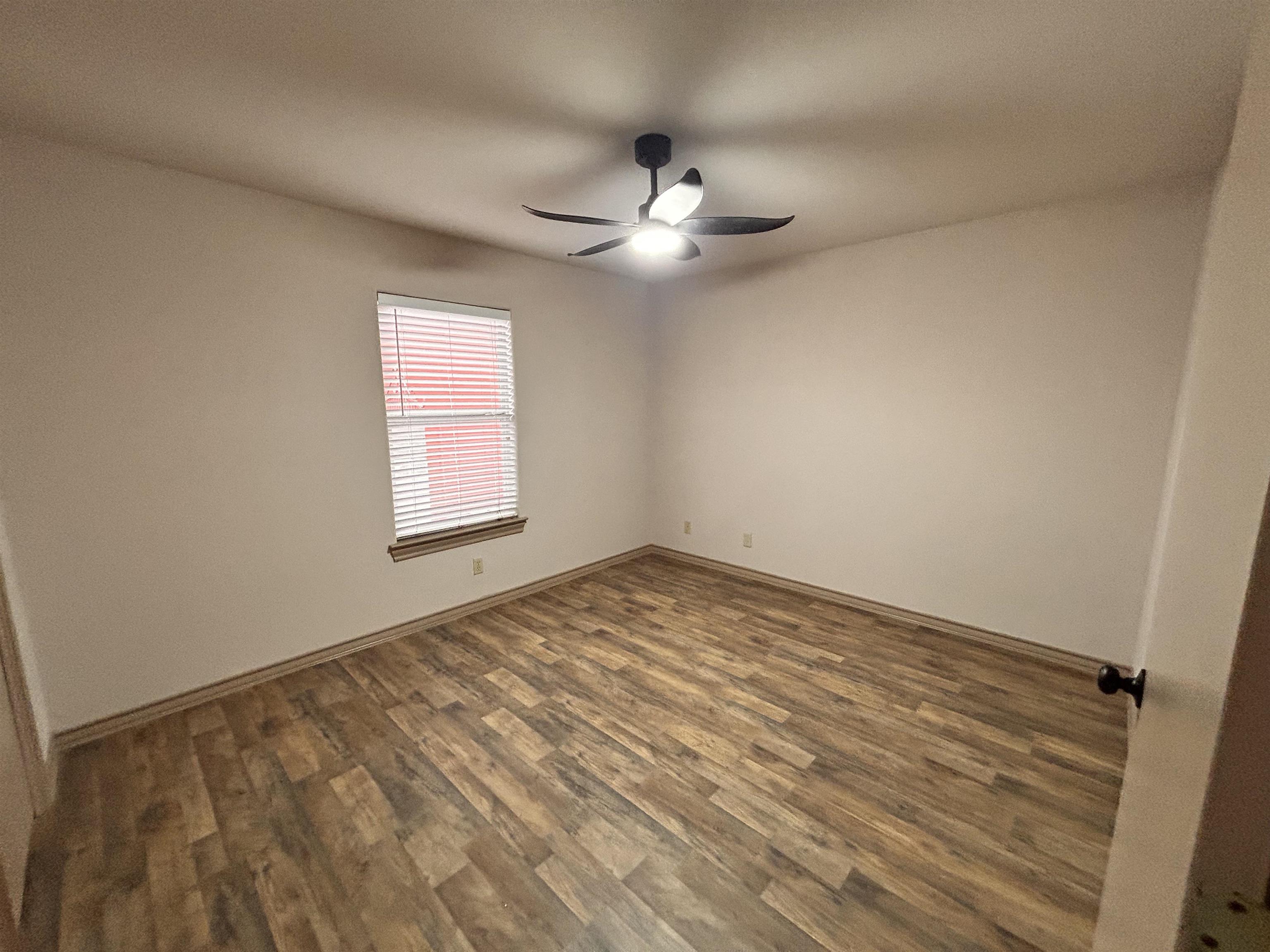 607 John Adams Rd Property Photo 11