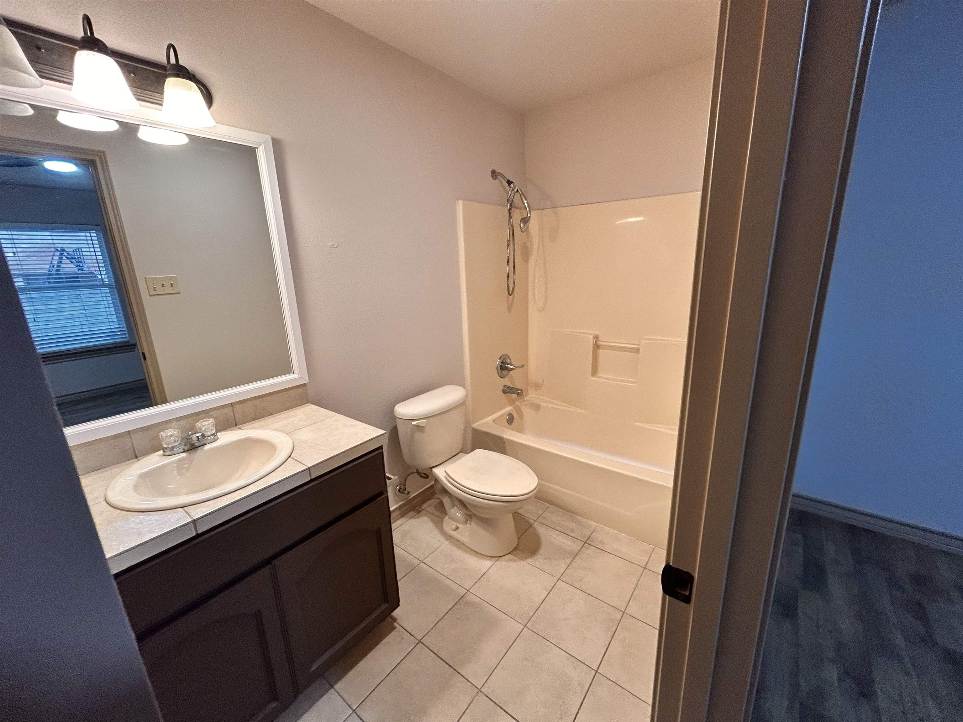 607 John Adams Rd Property Photo 12