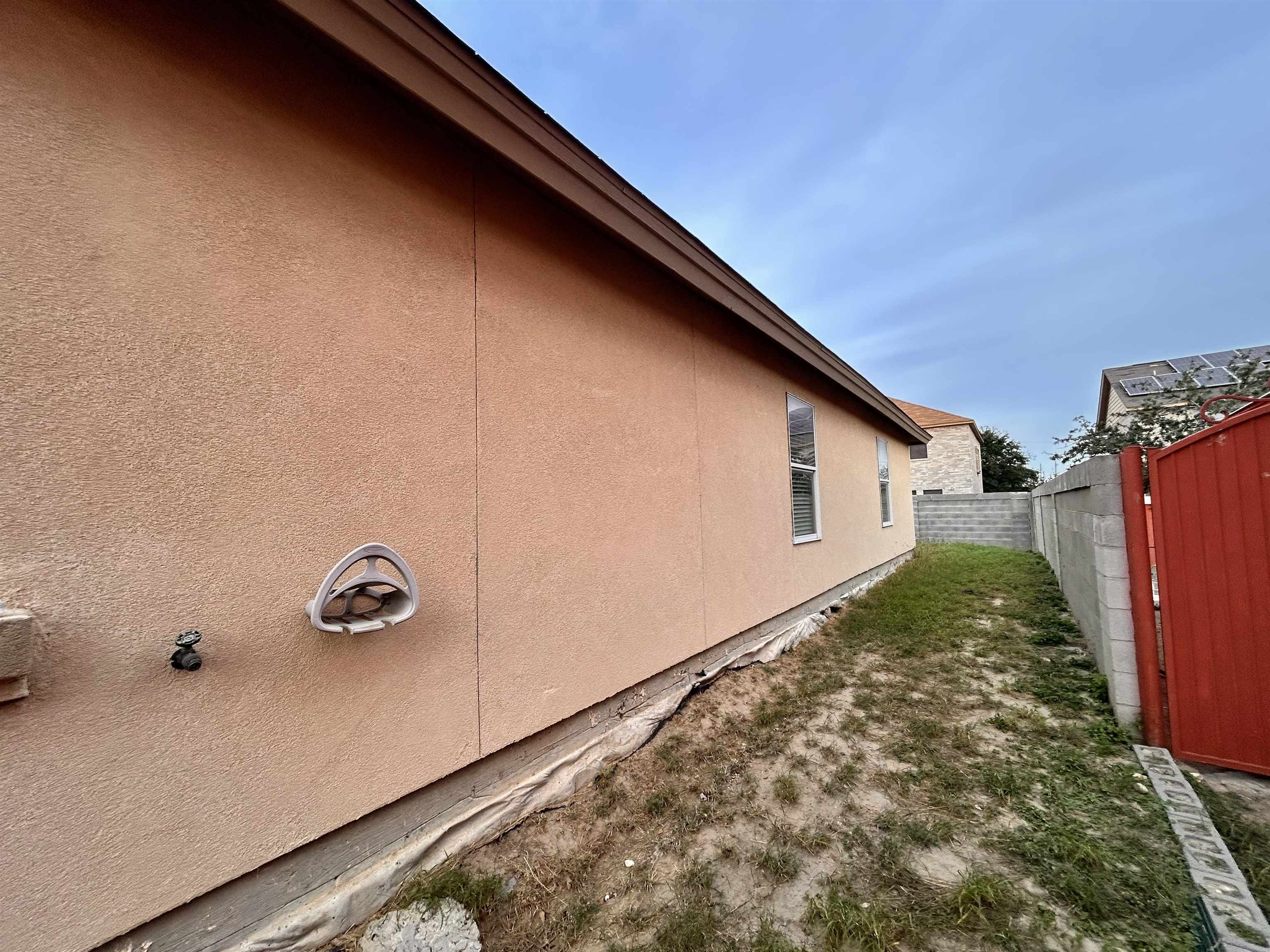 607 John Adams Rd Property Photo 13