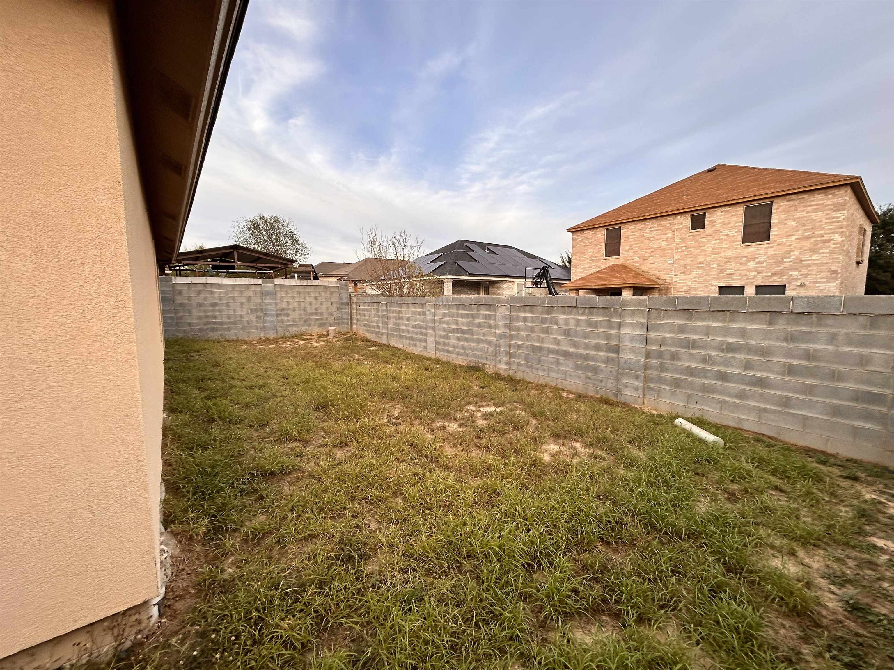 607 John Adams Rd Property Photo 14