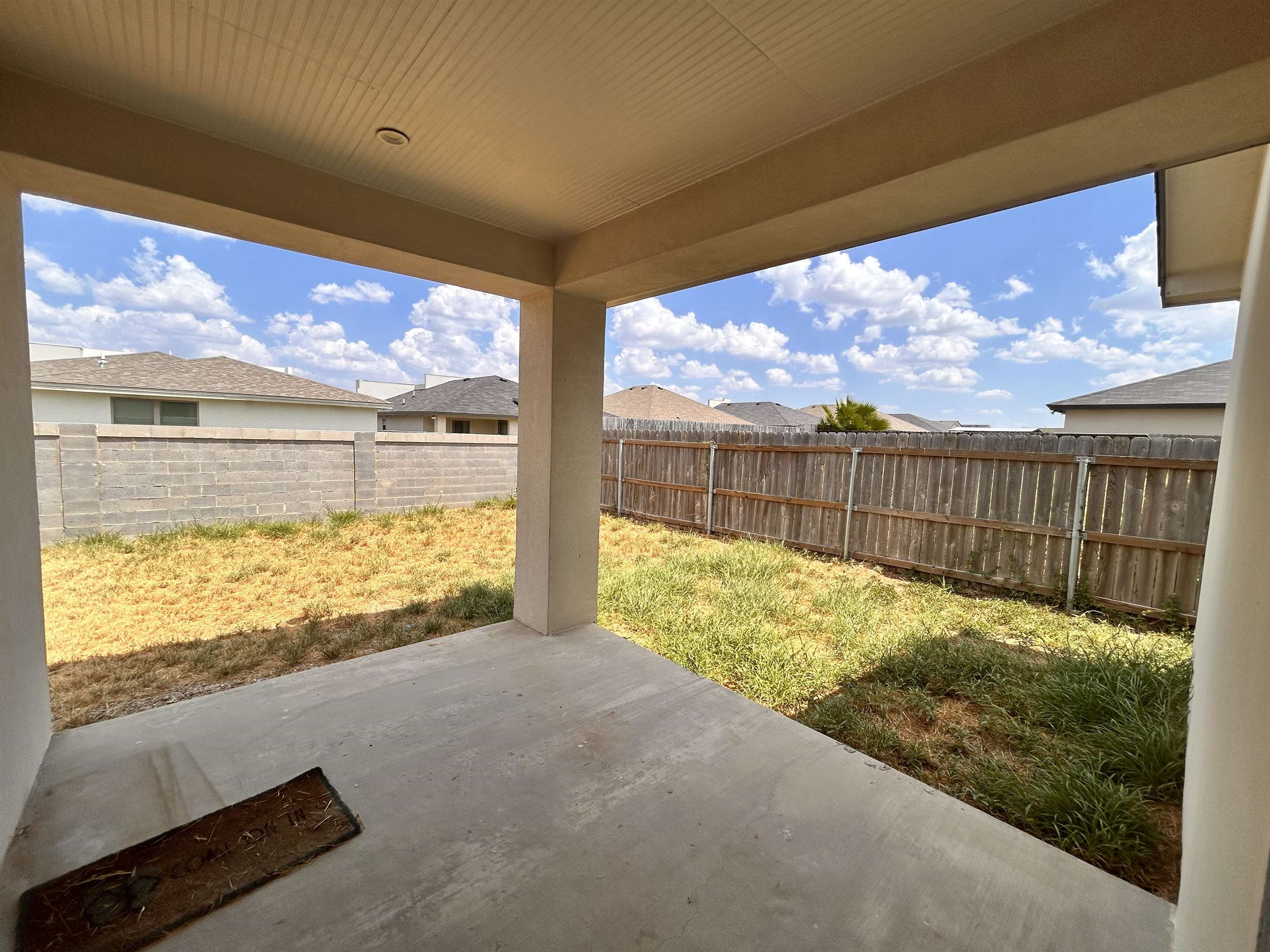 401 Graneros Ave. Property Photo 14