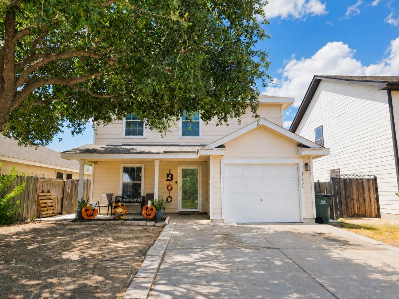 17526 College Port Dr Property Photo 1