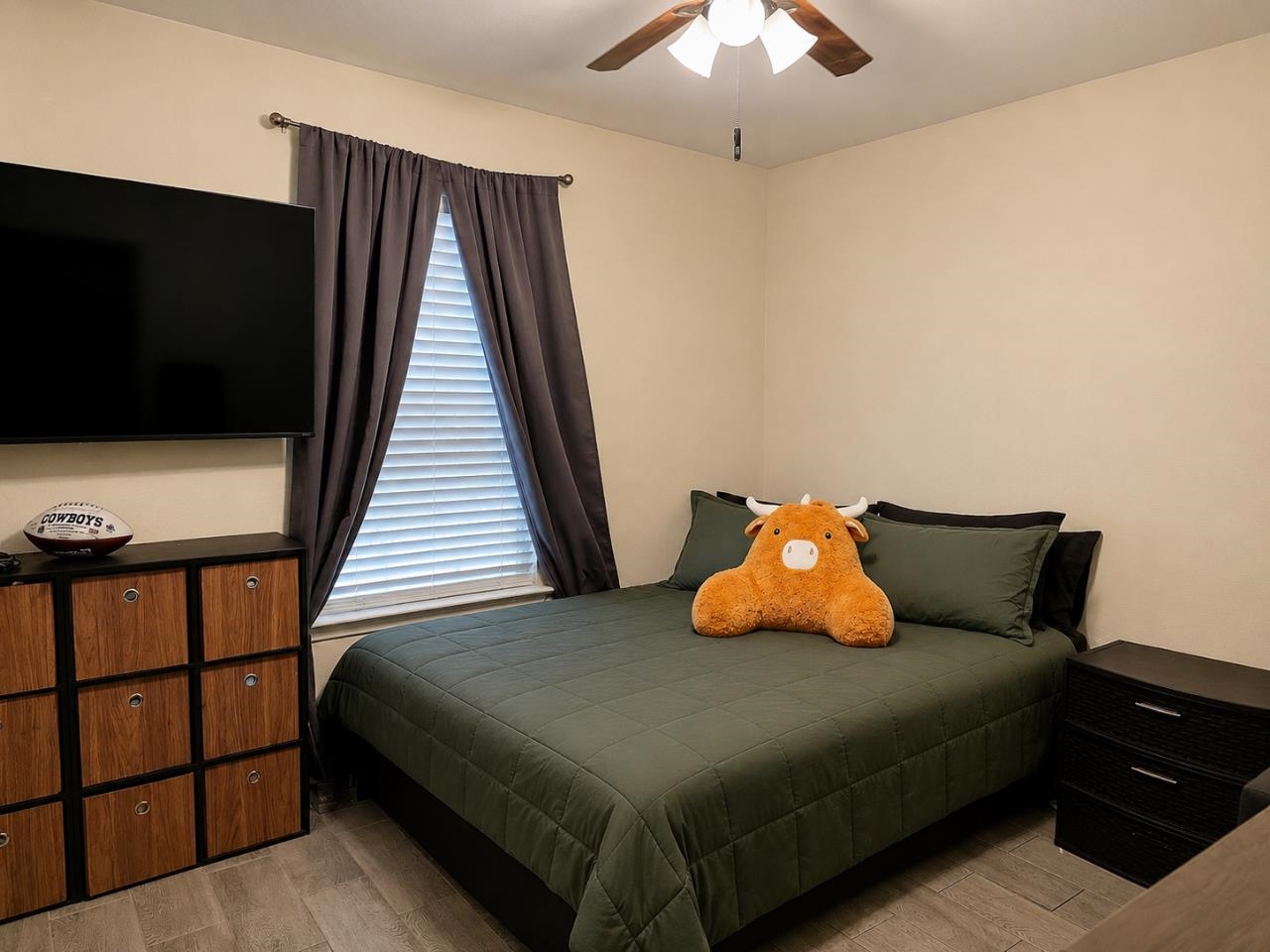 17526 College Port Dr Property Photo 10