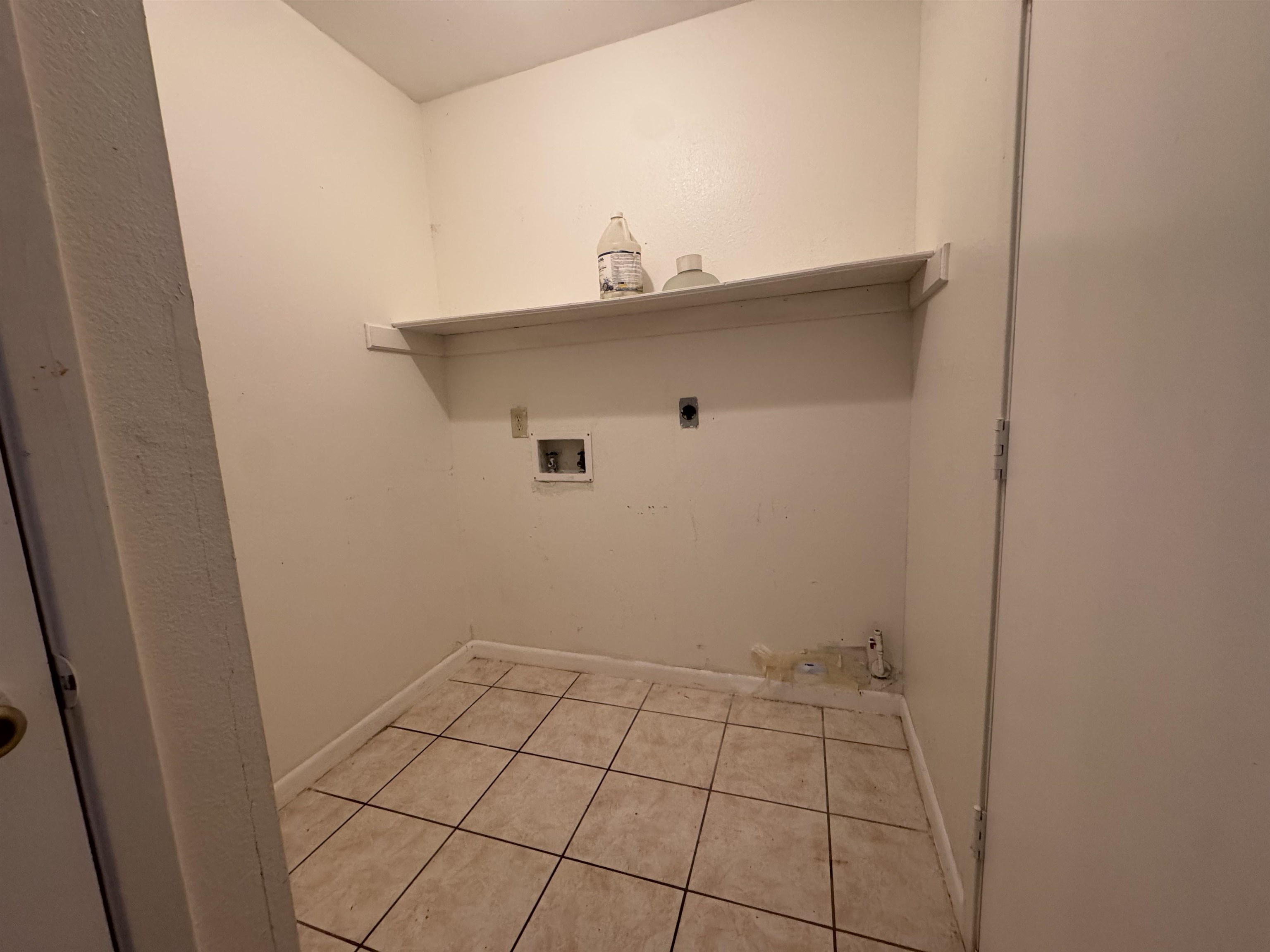 313 Malaga Dr Property Photo 10