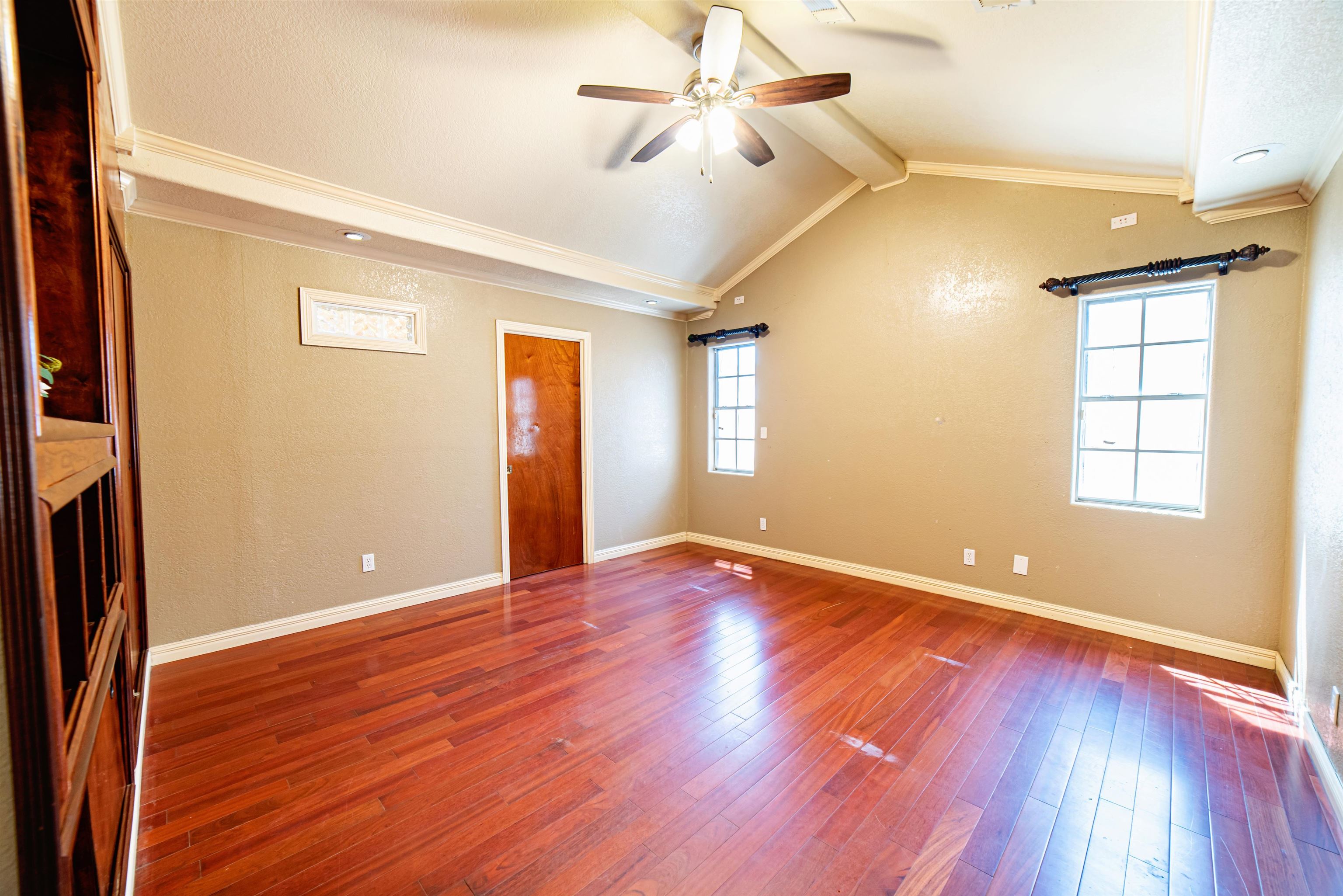 9666 White Wing Lp Property Photo 17