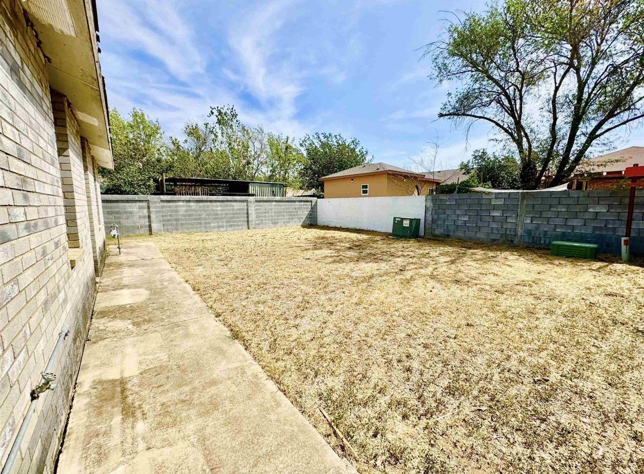 1421 Reagan Dr Property Photo 12