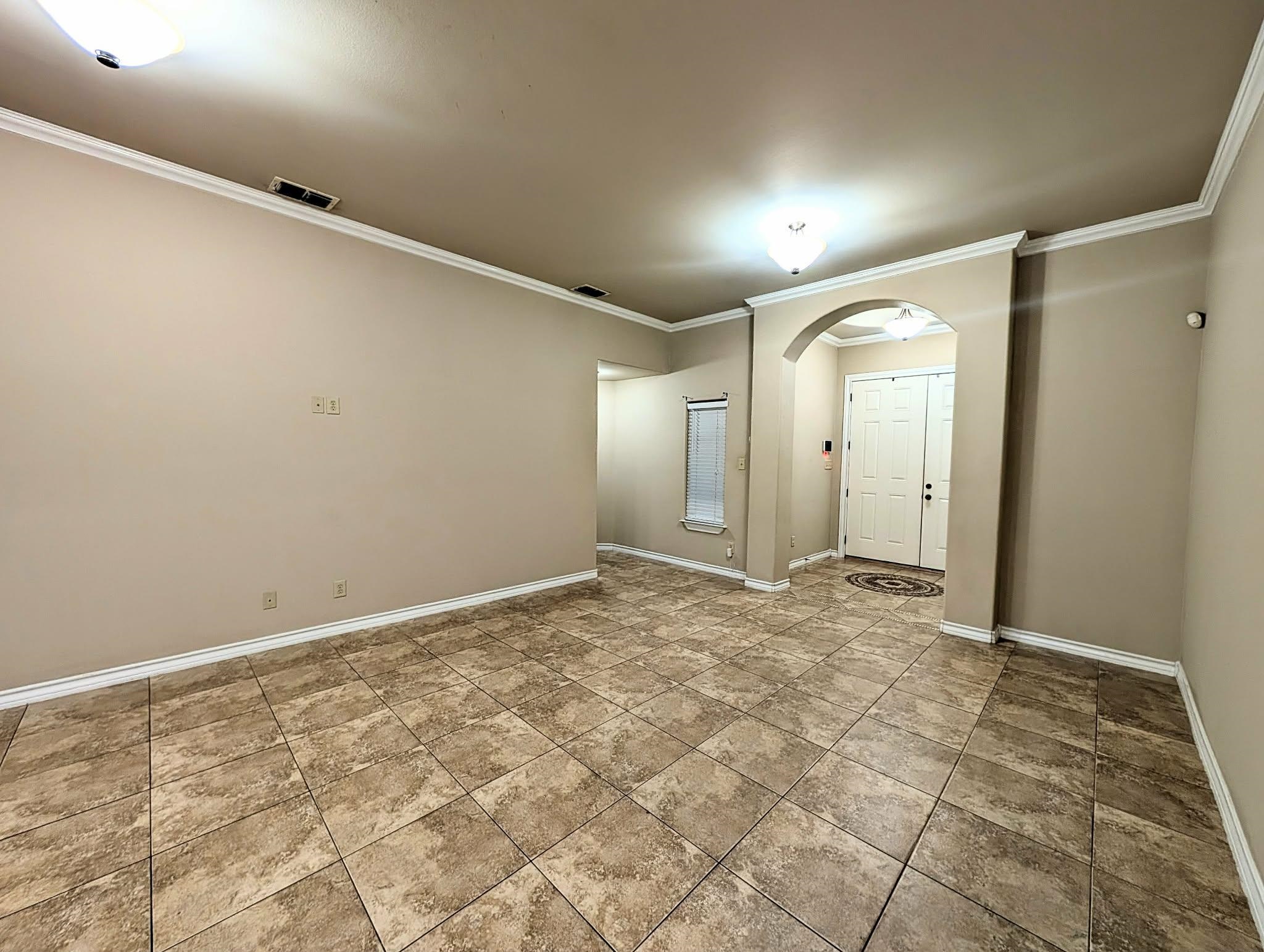 11022 Winburn Dr Property Photo 5