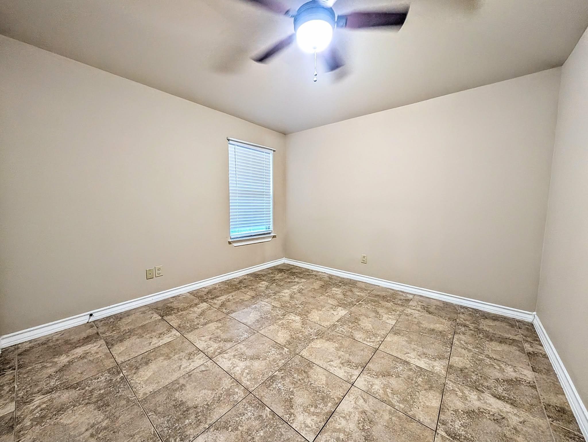 11022 Winburn Dr Property Photo 13