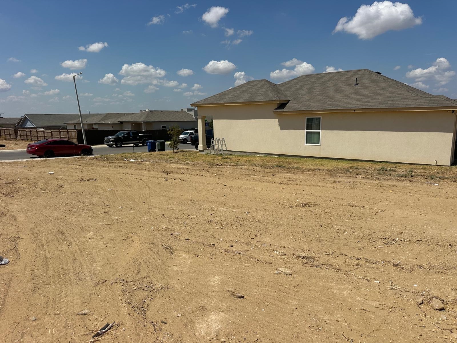 5008 Castano Dr. Property Photo 4