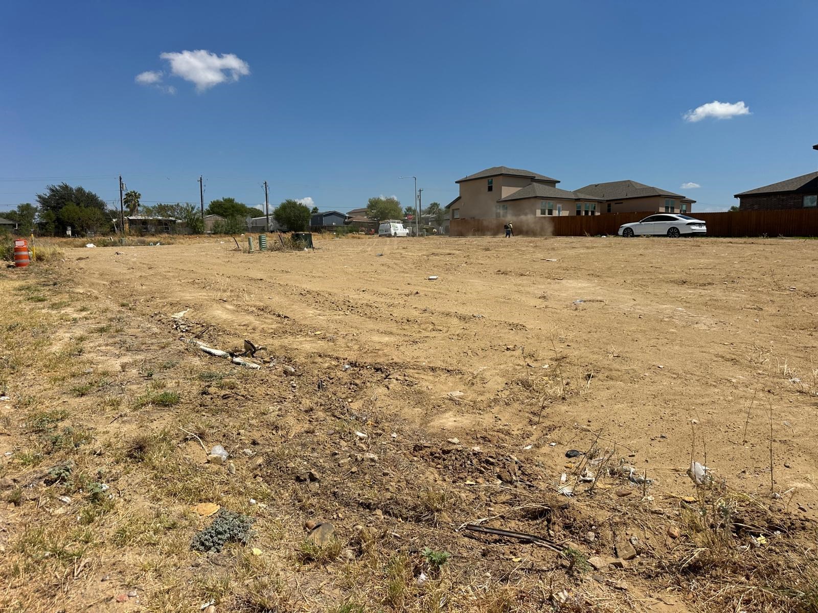 5008 Castano Dr. Property Photo 7