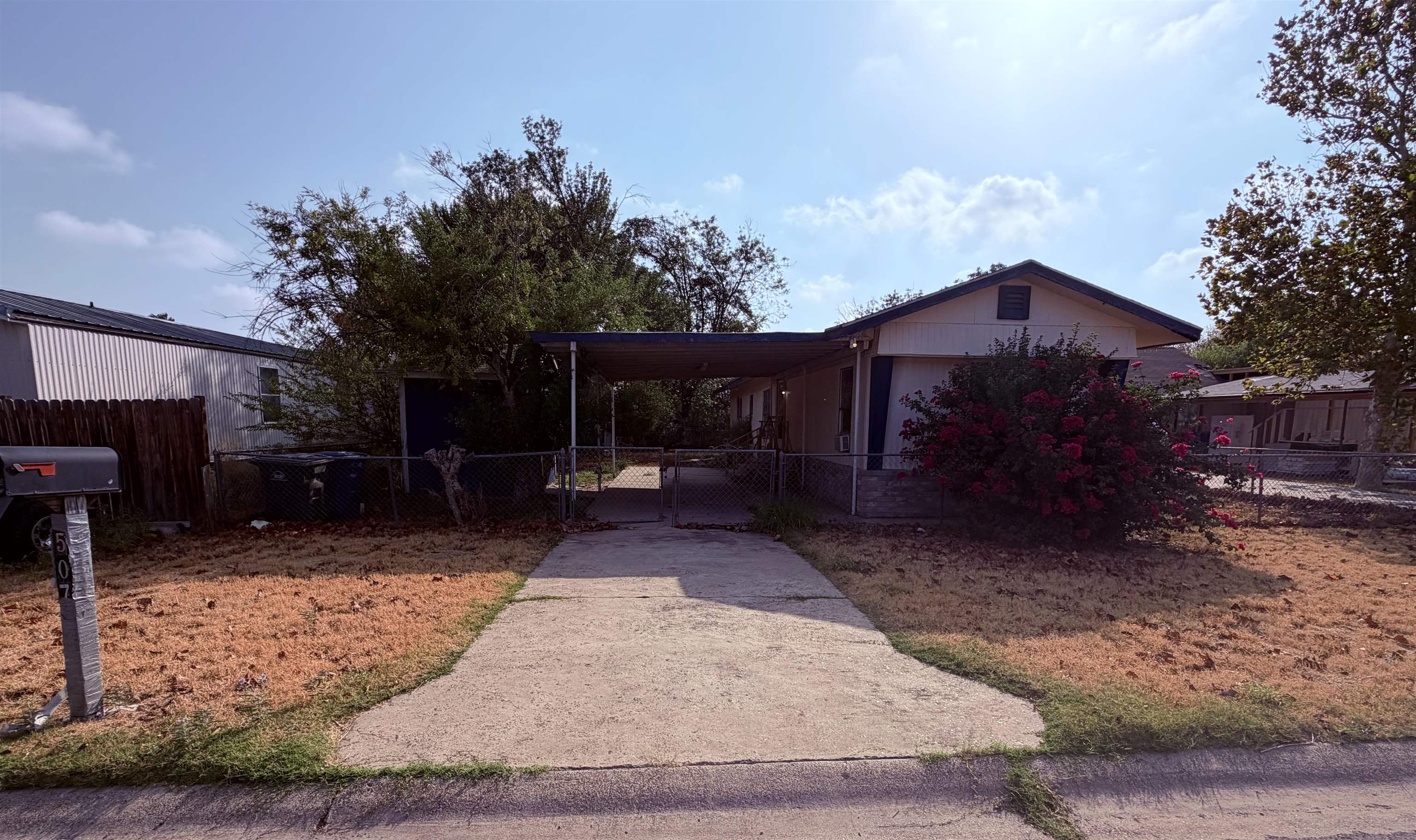507 Lobo Lp Property Photo 1