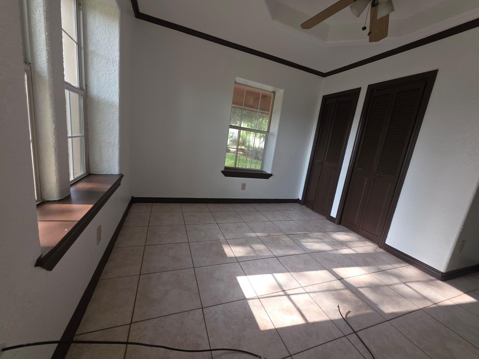 2420 Stewart St Property Photo 4