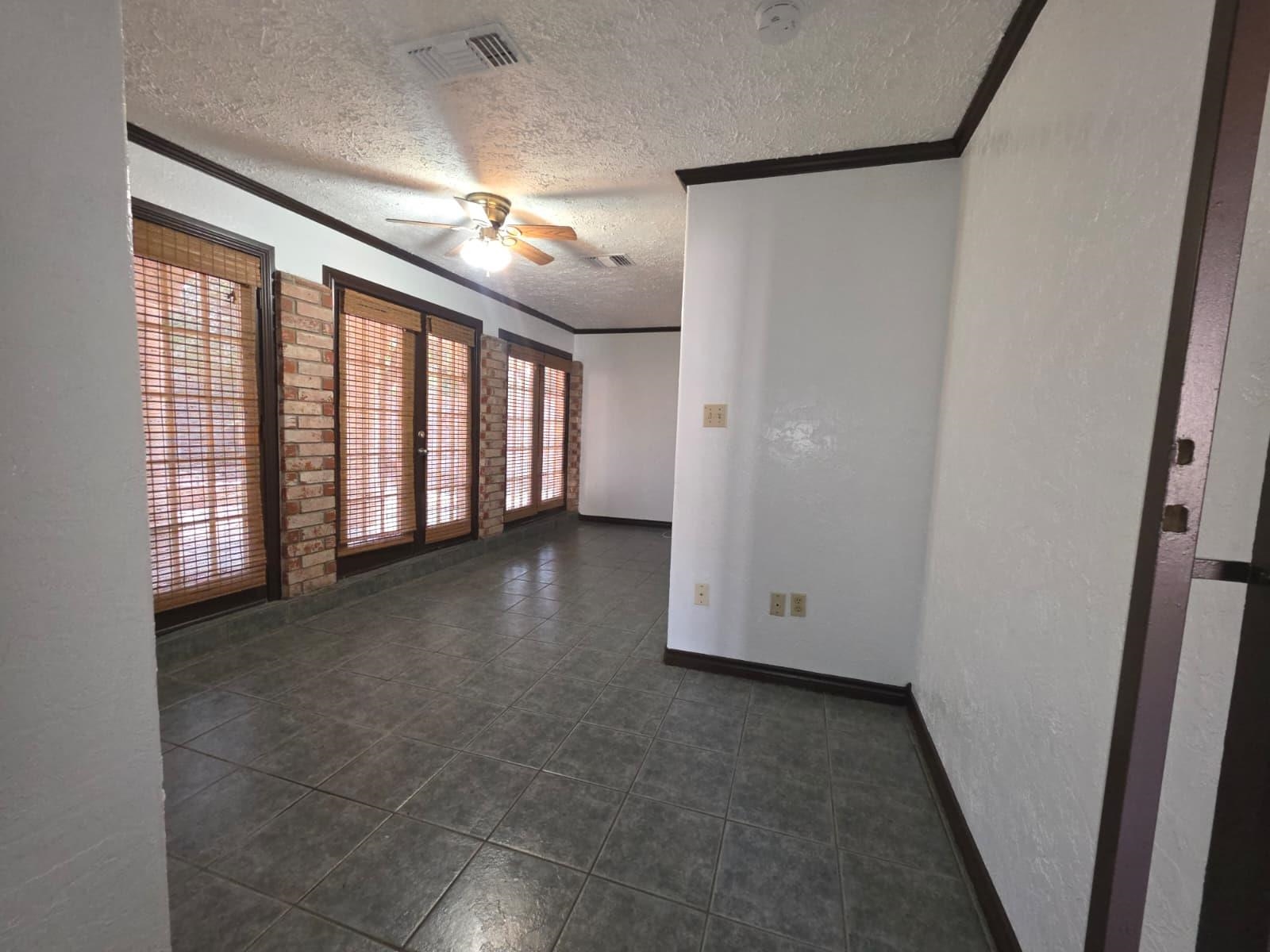 2420 Stewart St Property Photo 15