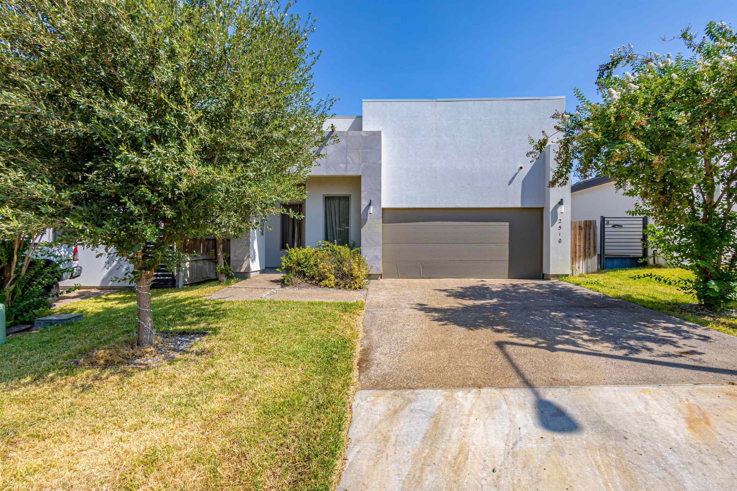 2510 Mario St. Property Photo 1