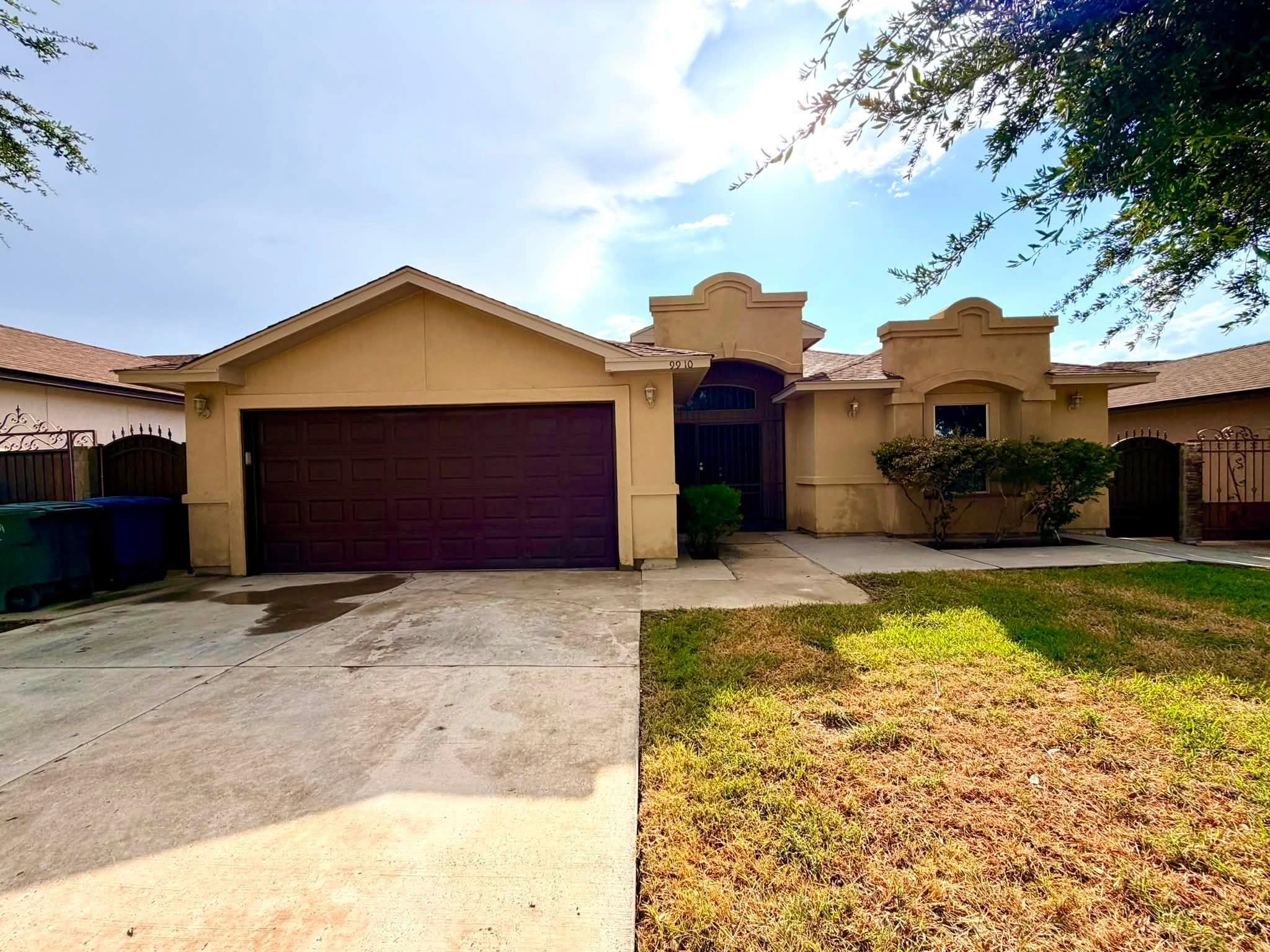 9910 Natalia Dr Property Photo 1