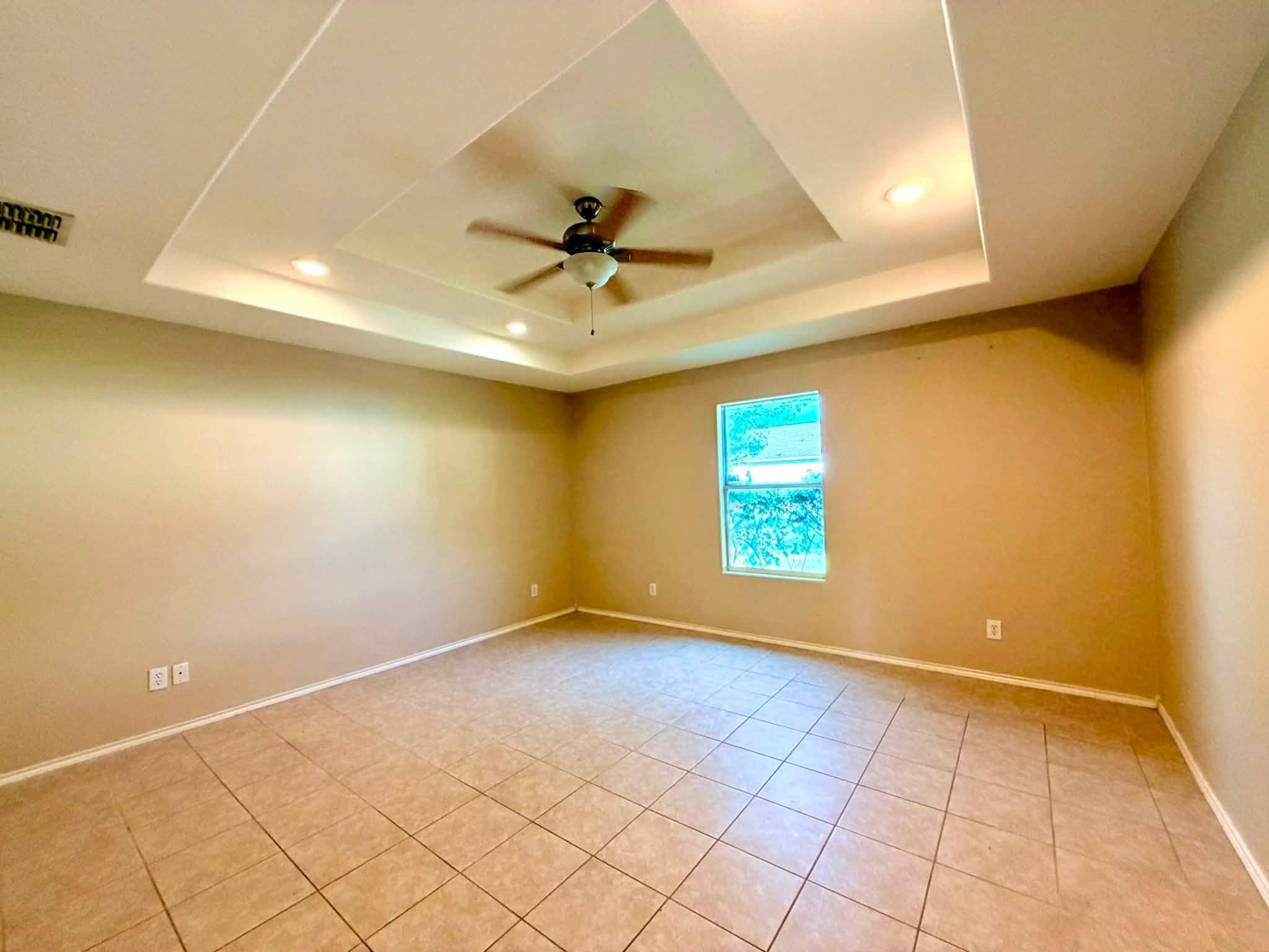 9910 Natalia Dr Property Photo 11