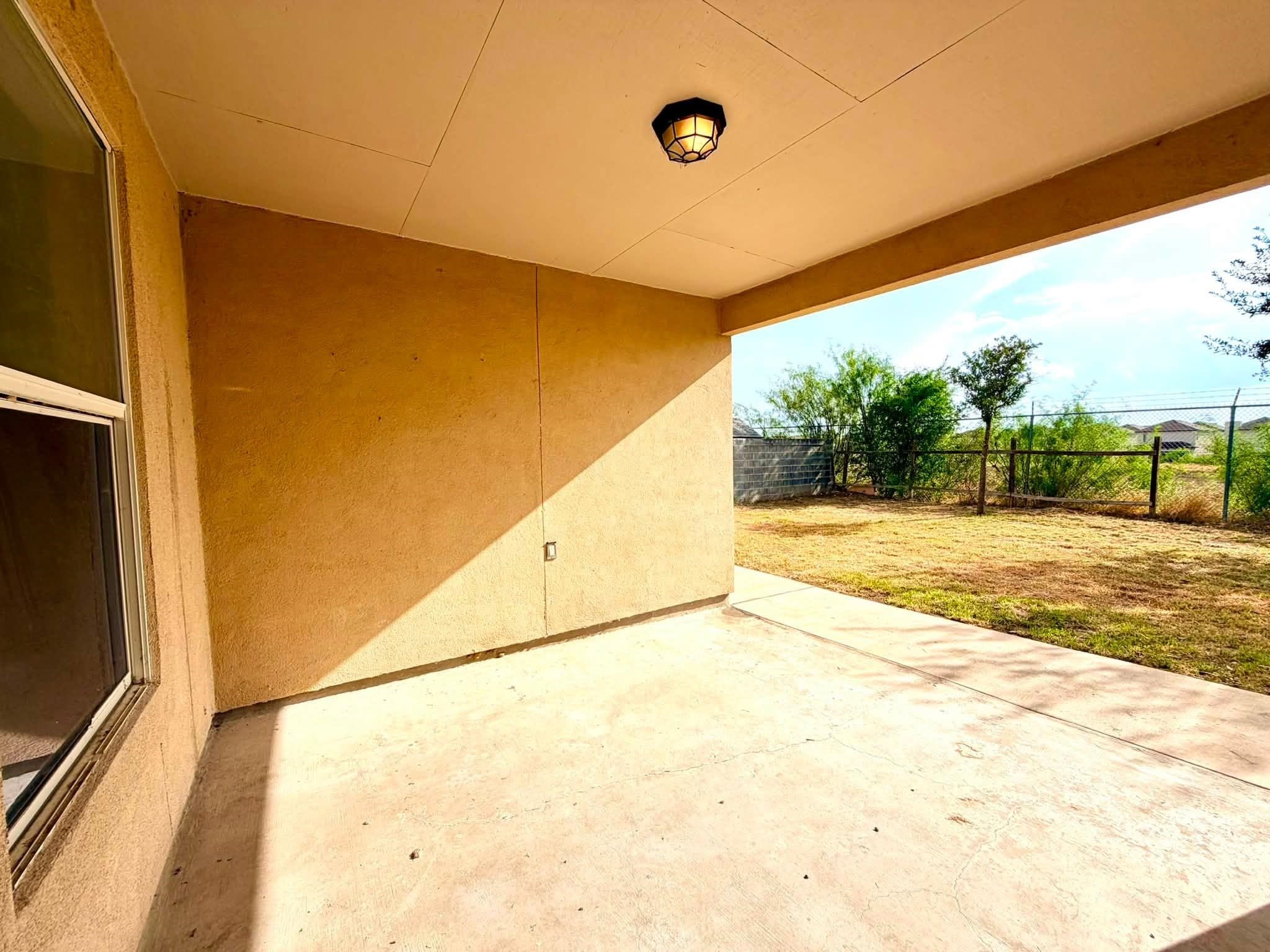 9910 Natalia Dr Property Photo 22