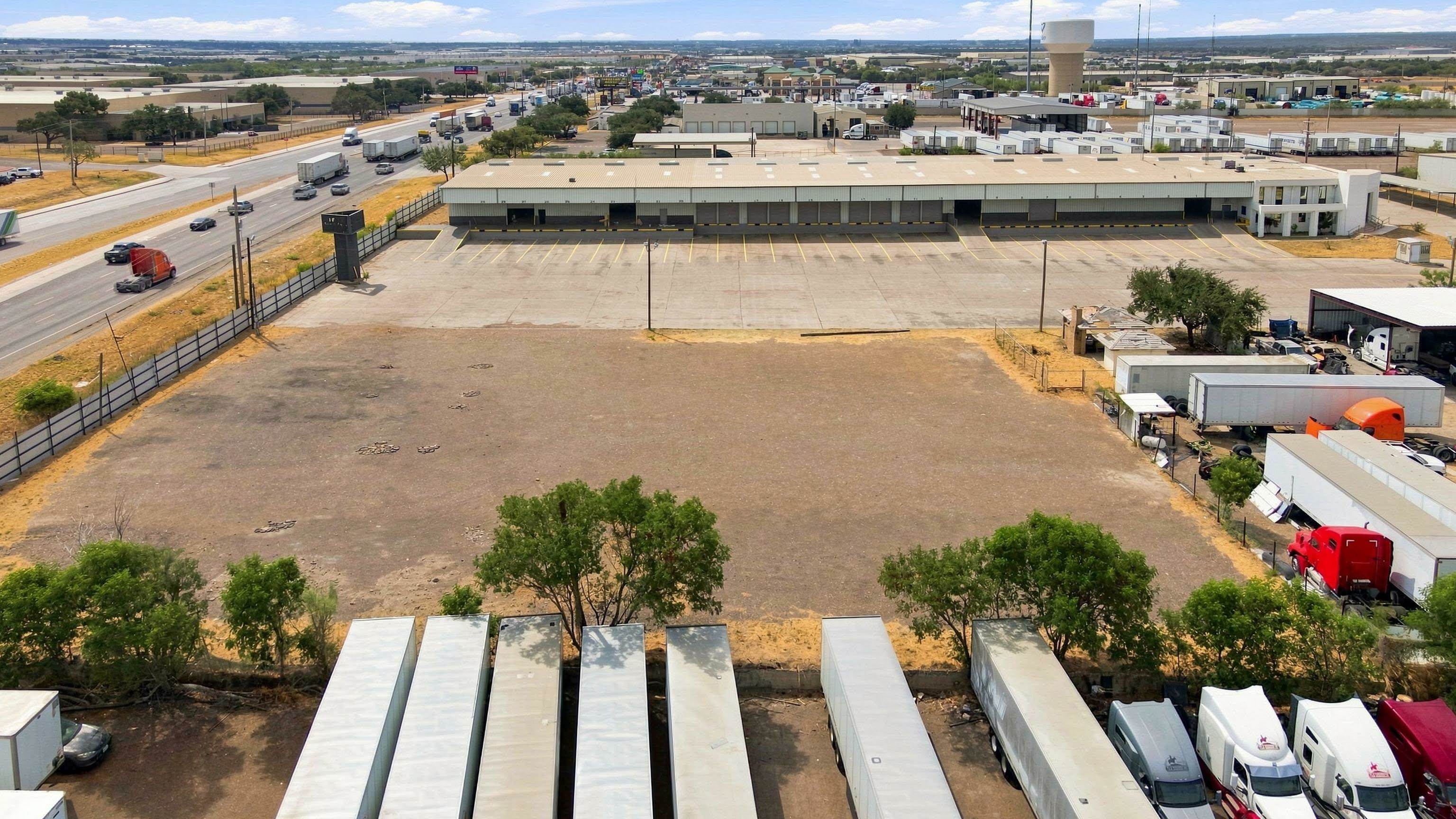14101 Transportation Ave Property Photo 10