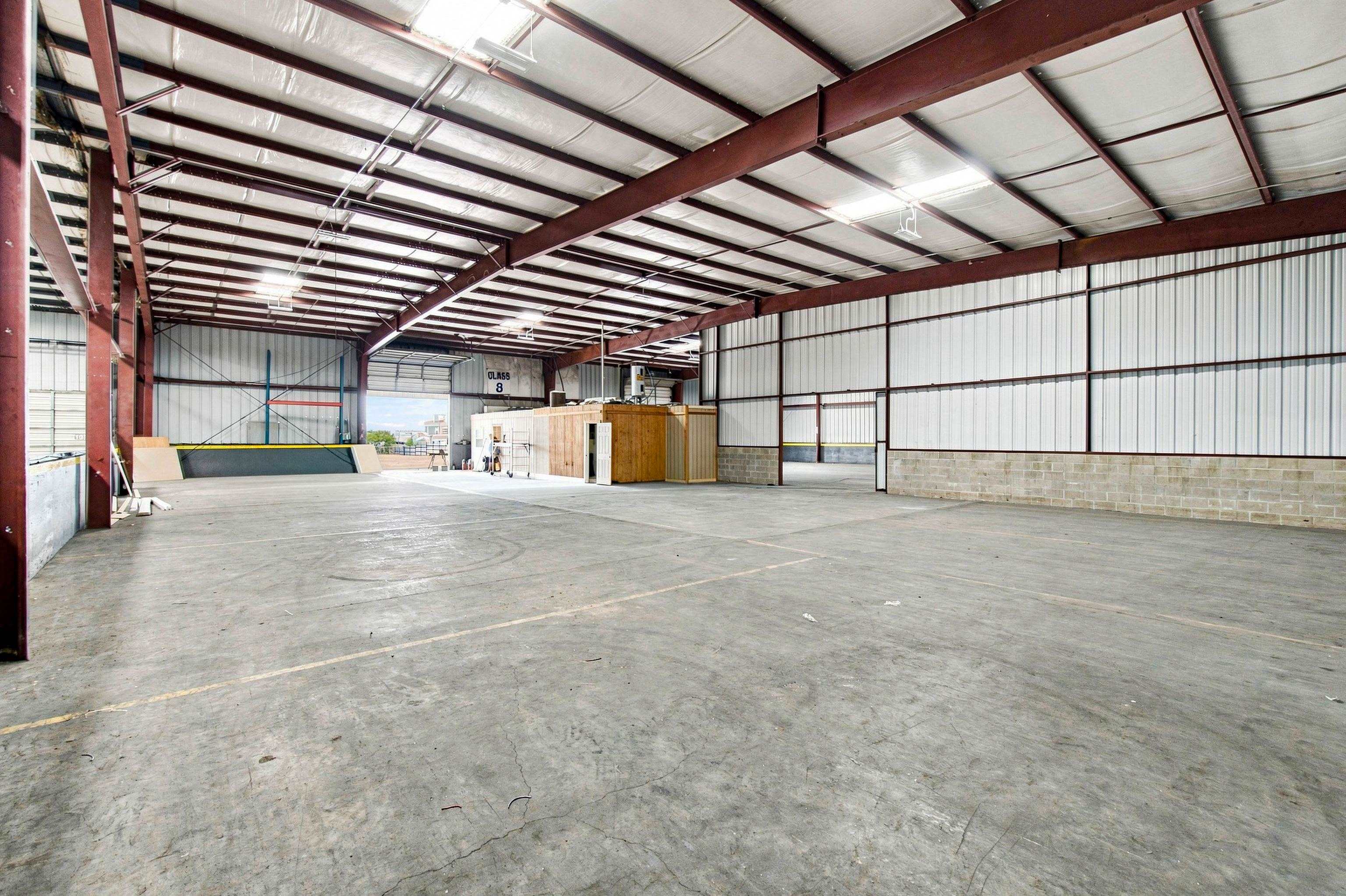 14101 Transportation Ave Property Photo 12